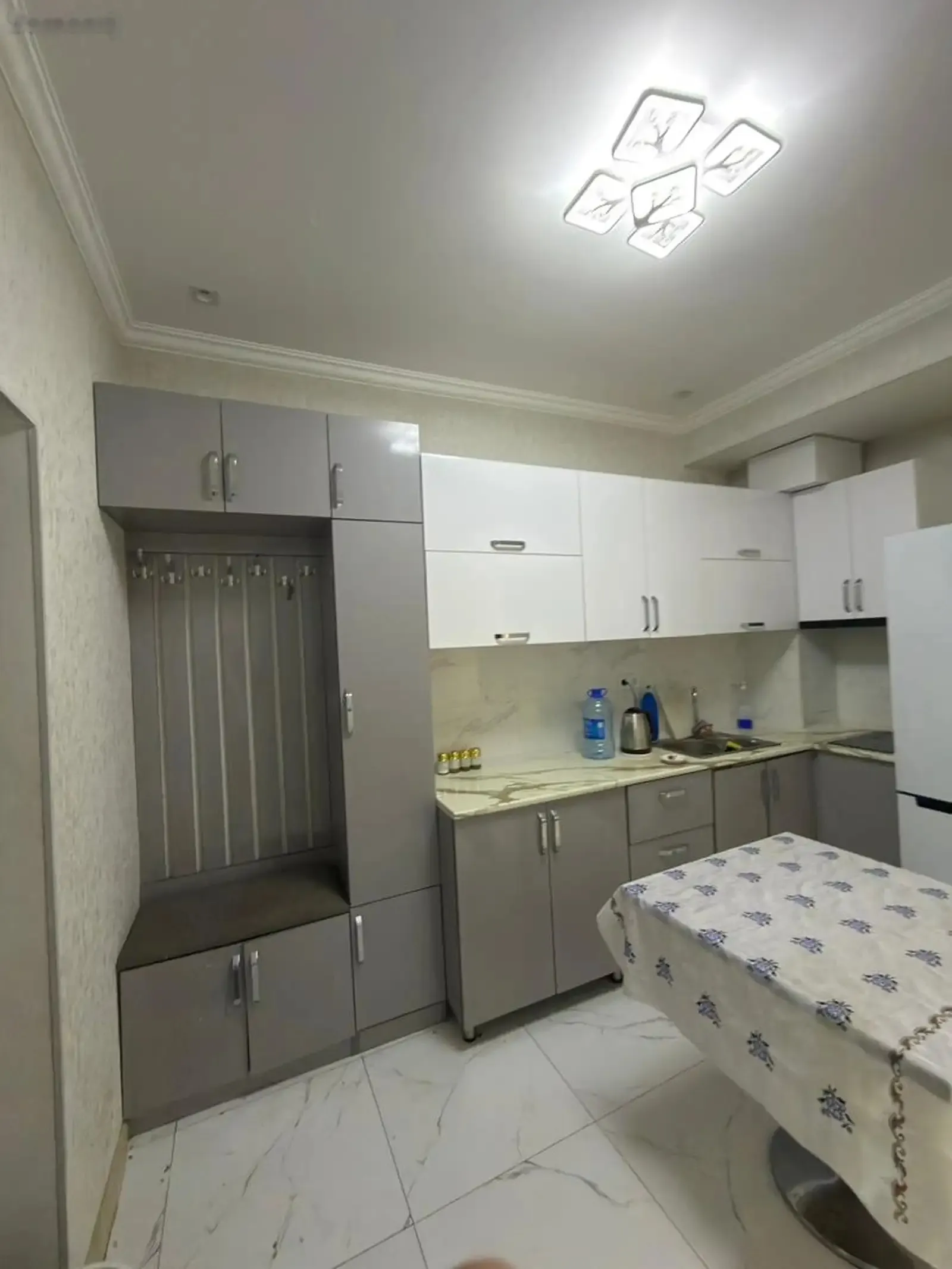 2-комн. квартира, 8 этаж, 60м², Шохмансур