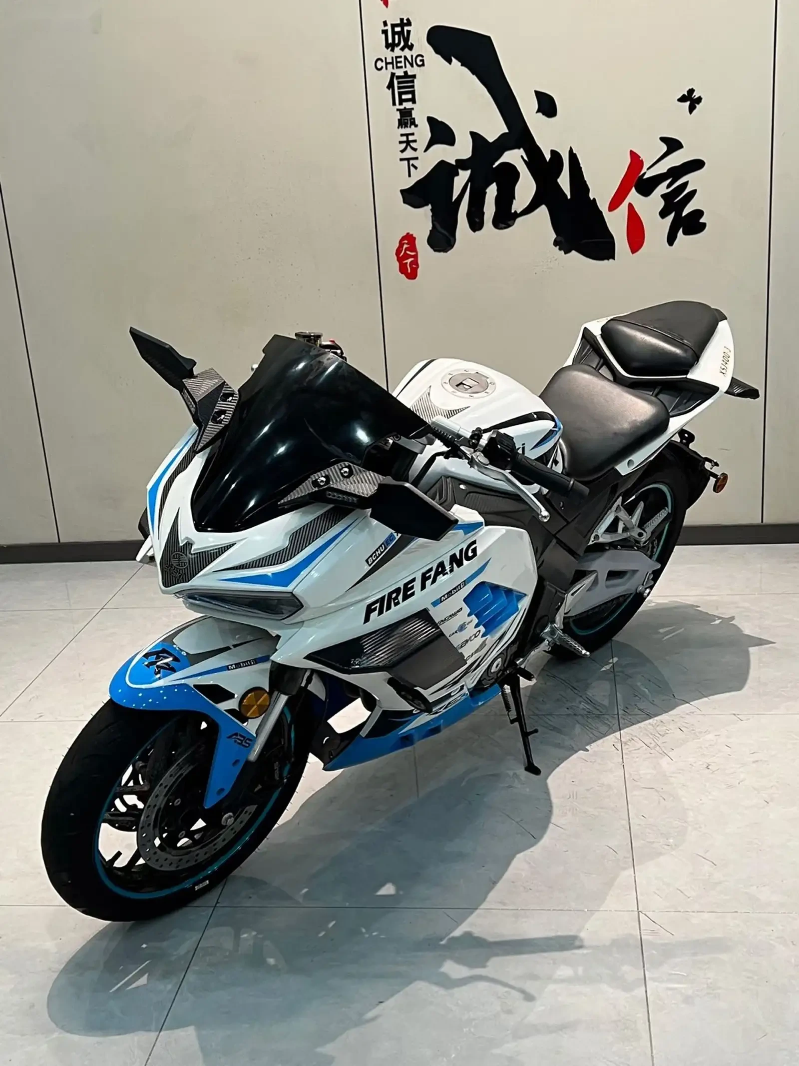 Мотоцикл Kawasaki 400 cc — фото 4