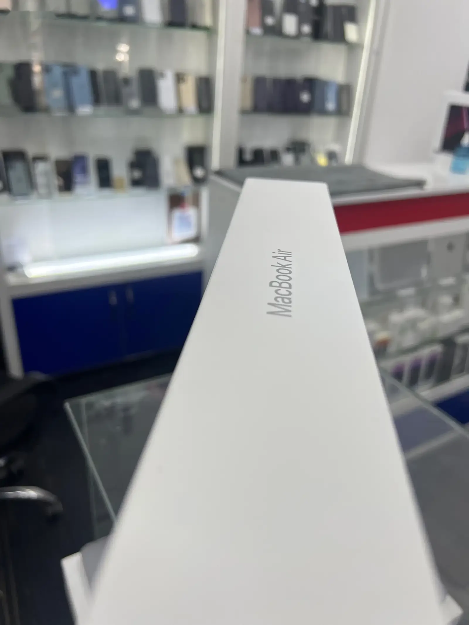 Ноутбук Apple macbook m5 16/512GB — фото 2