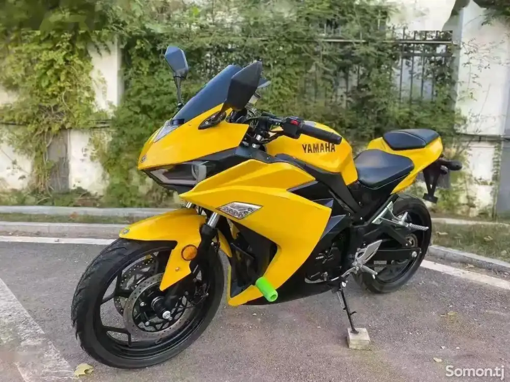 Мотоцикл Yamaha R