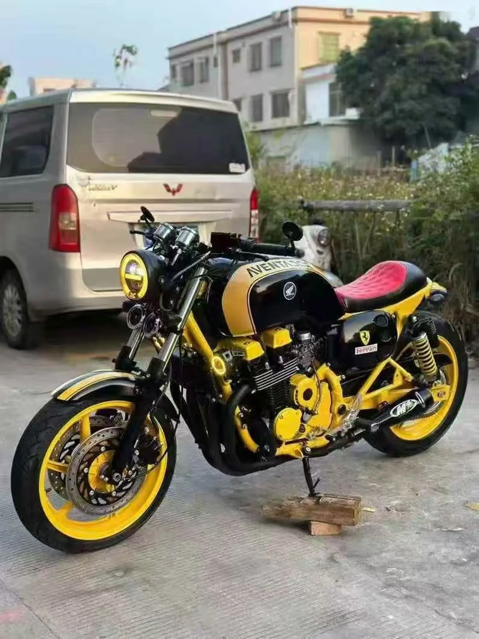 Мотоцикл Honda CB750 — фото 2