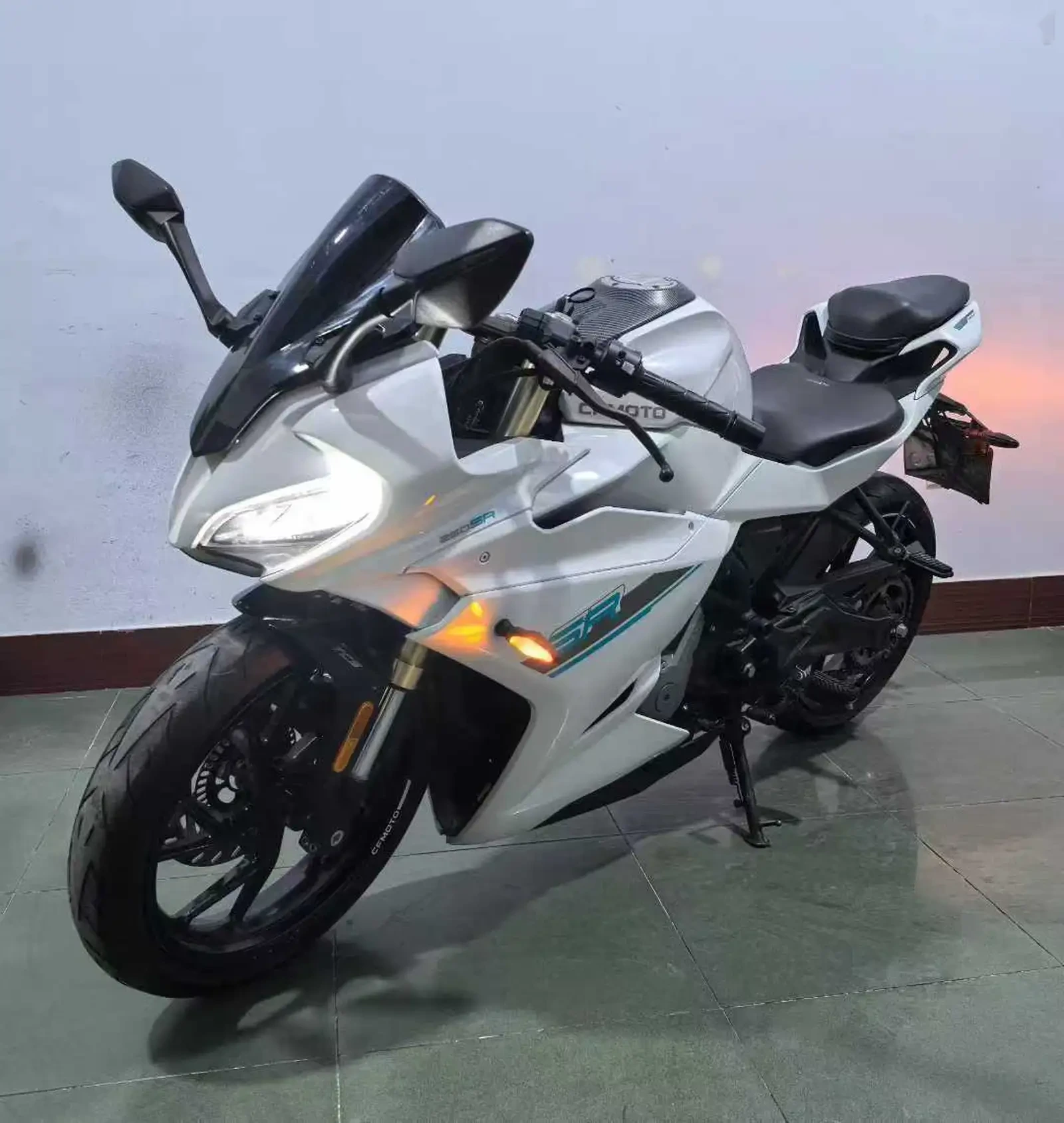 Мотоцикл CF250SR — фото 3