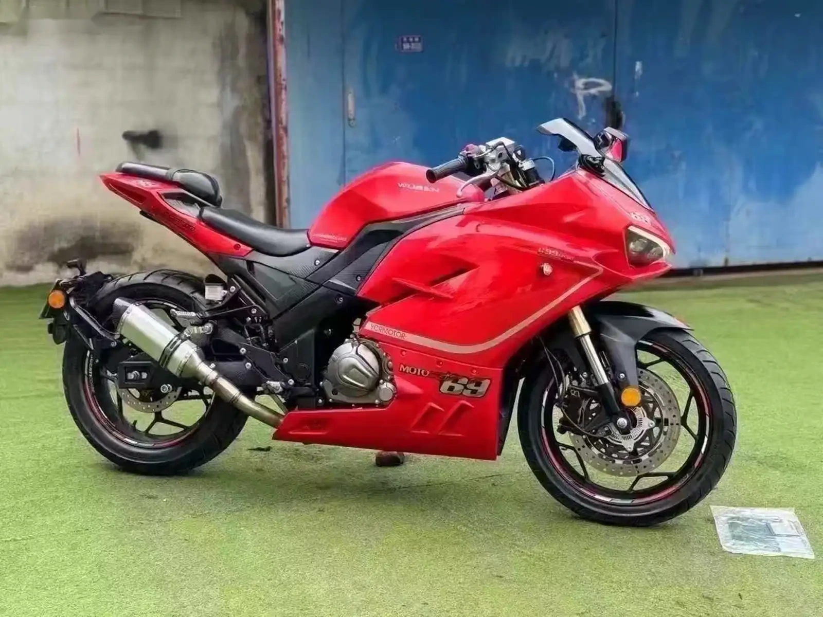 Мотоцикл Ducati — фото 3