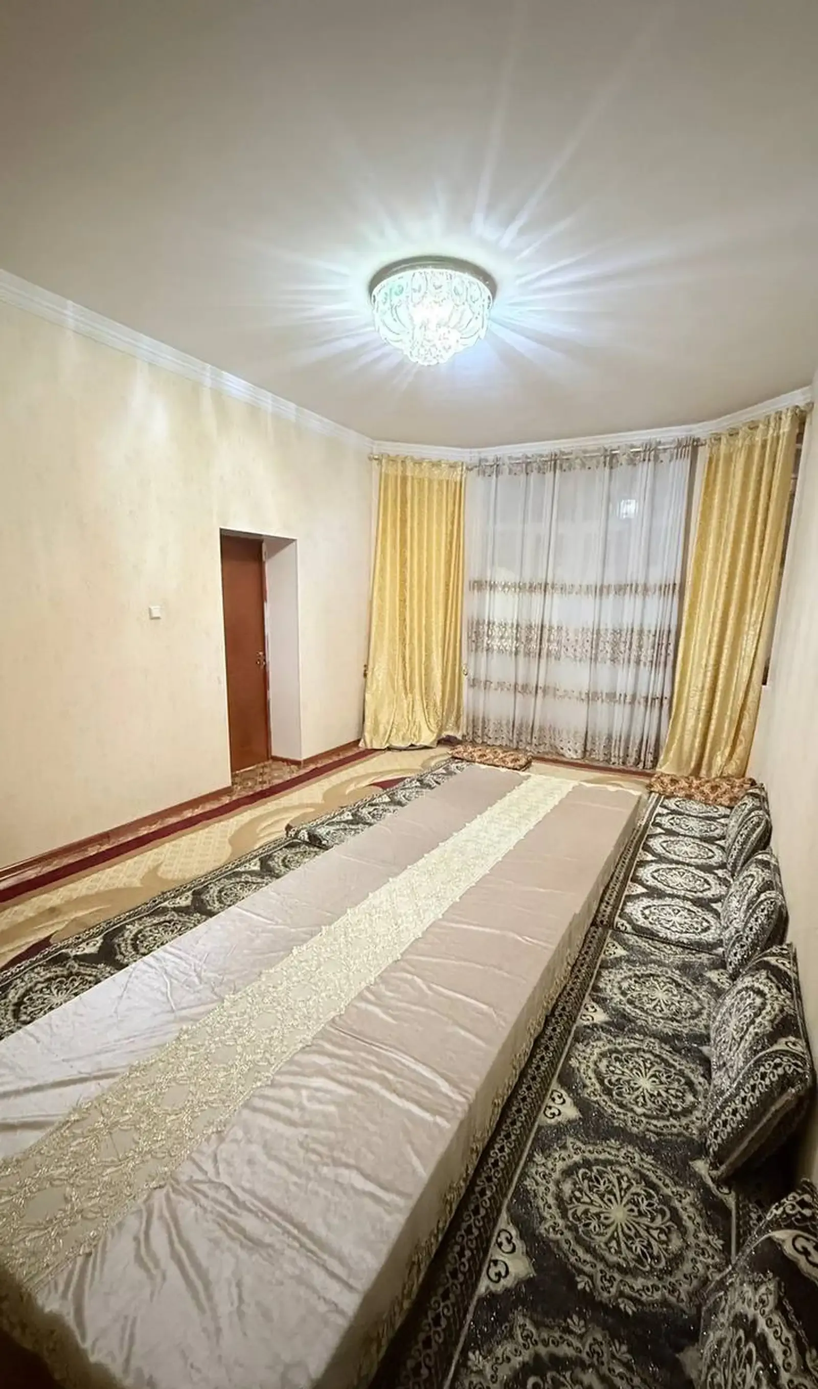 2 этажн. 6-комн. дом, 4 сотки, Шохмансур Ховарон