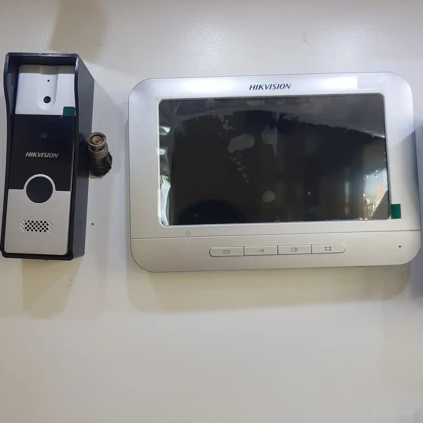 Домофон Hikvision kis 204 — фото 3