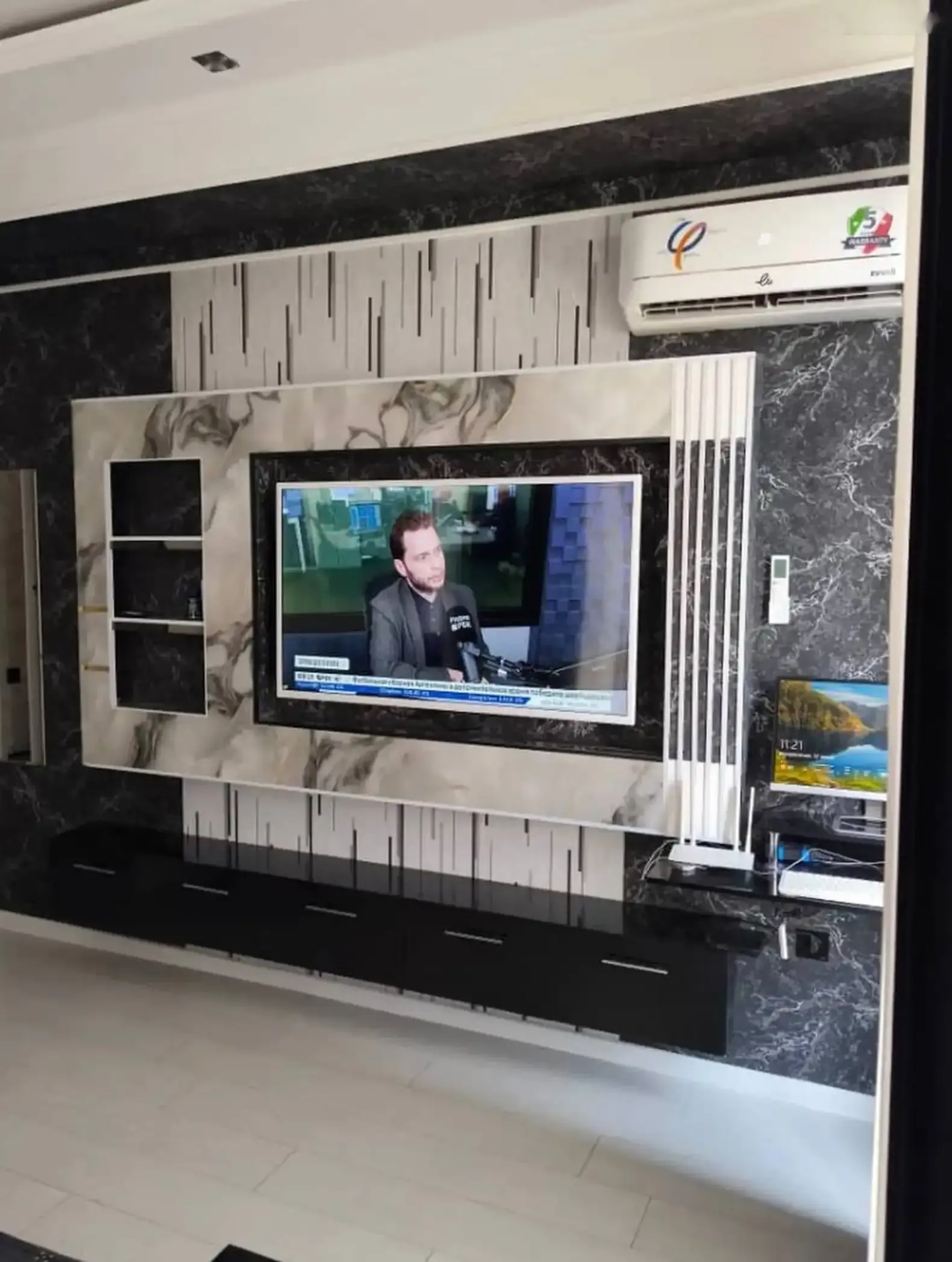 2-комн. квартира, 16 этаж, 76 м², Фирдавси