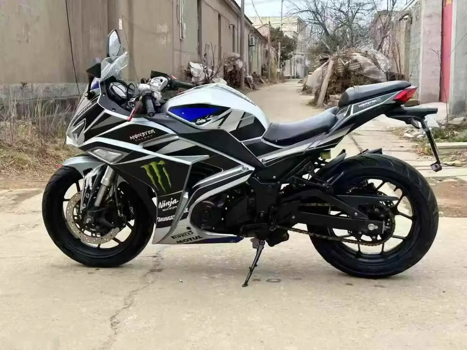 Мотоцикл Suzuki GSX250 на заказ — фото 2