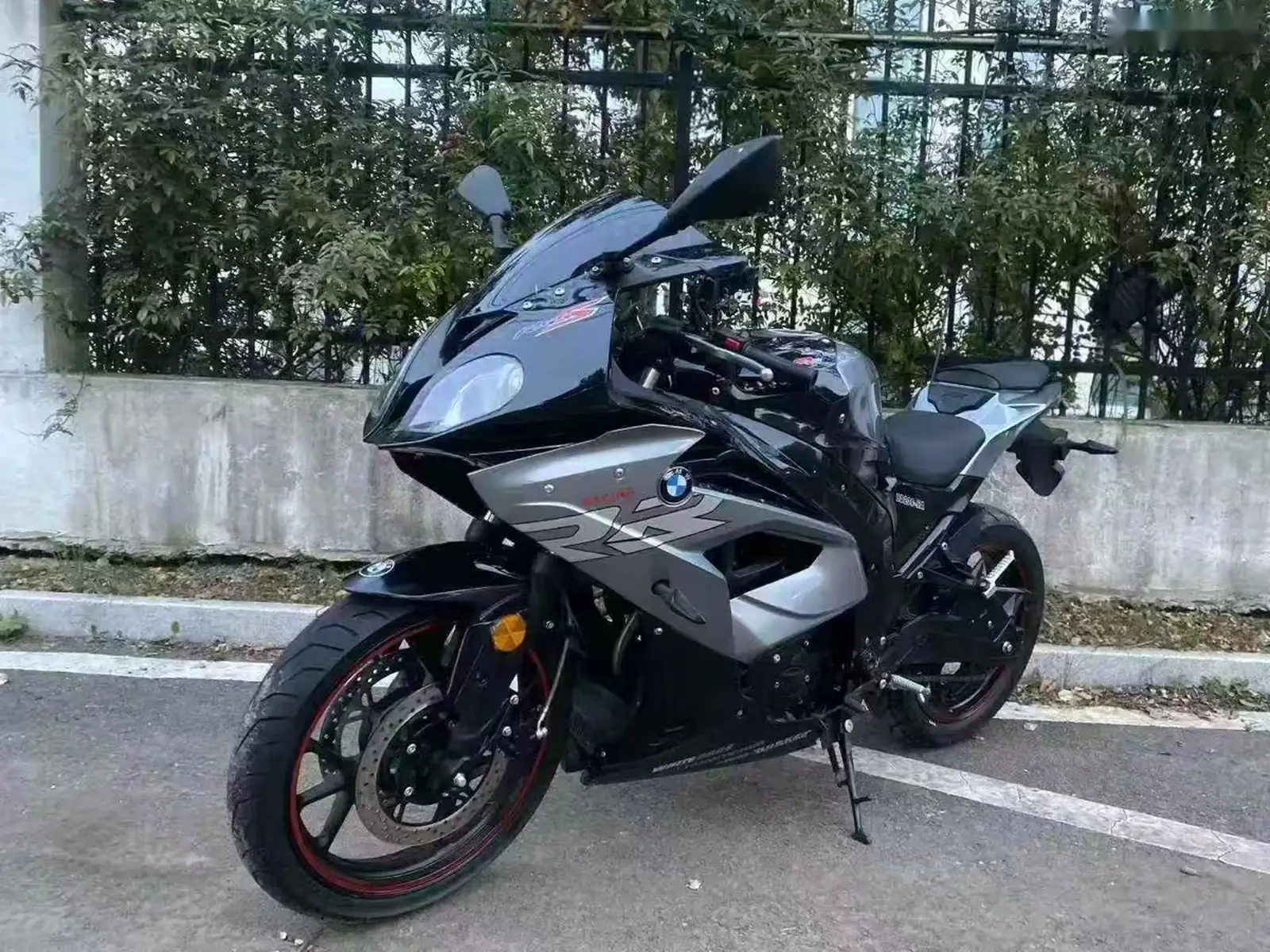 Мотоцикл Kawasaki — фото 2