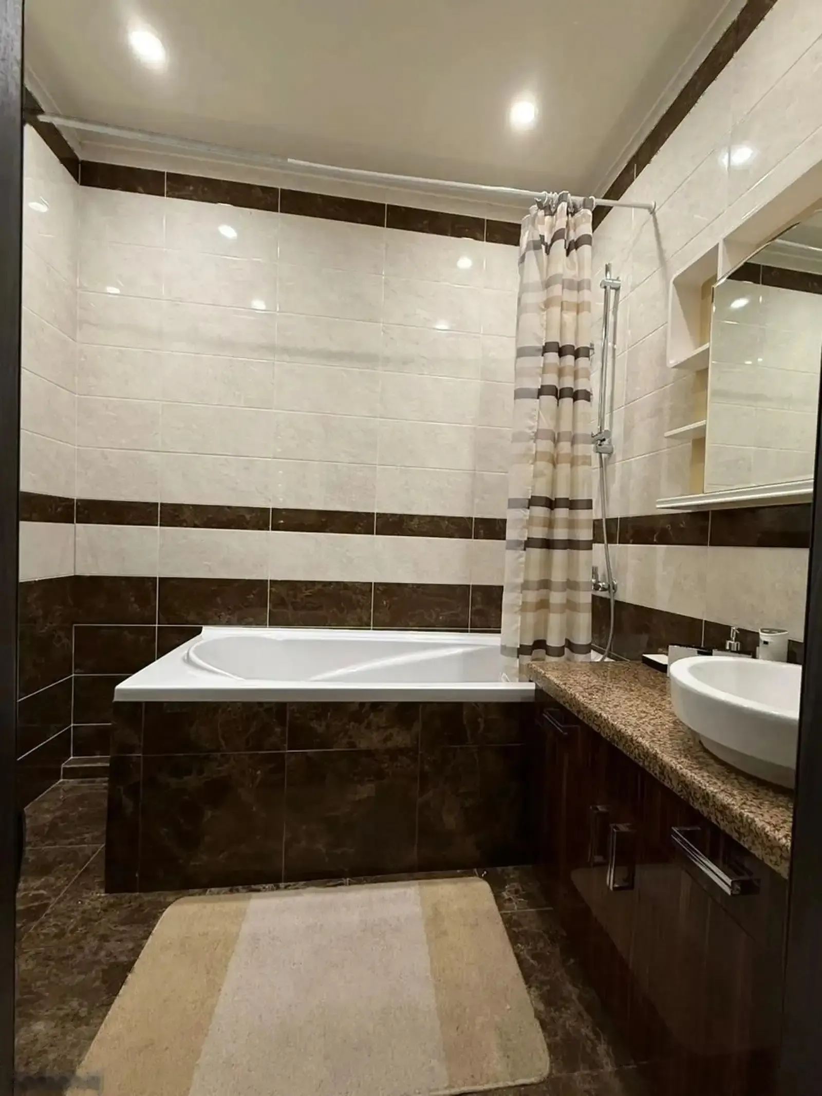 4-комн. квартира, 5 этаж, 115м², Рудаки