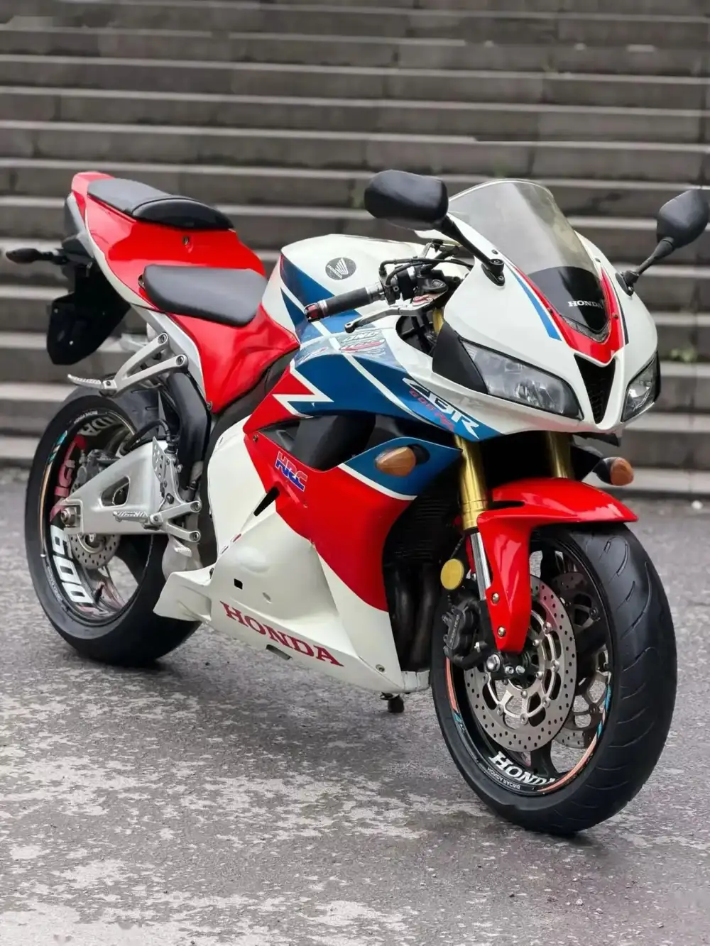 Мотоцикл Honda cbr