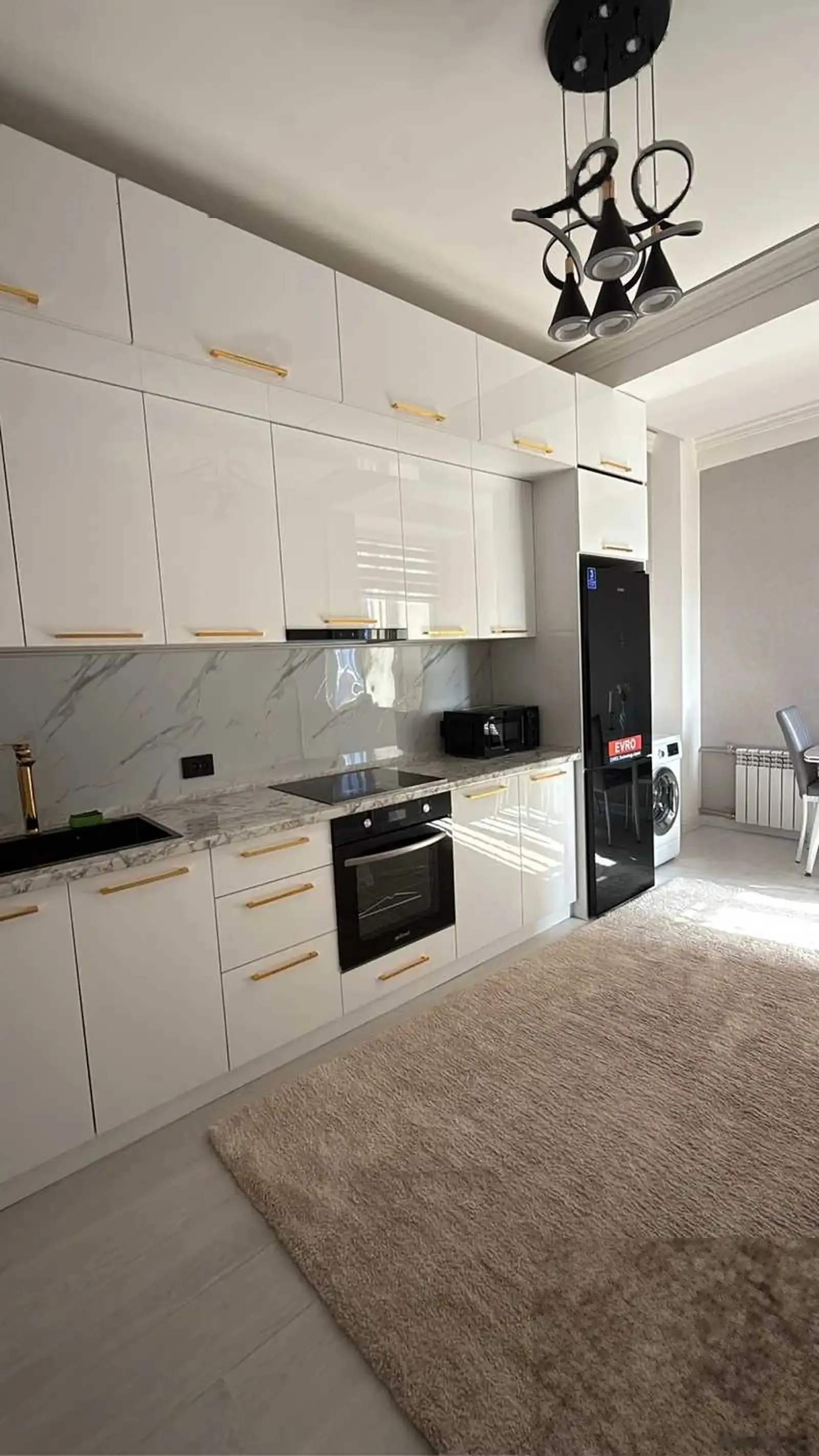 3-комн. квартира, 12 этаж, 92м², Айни