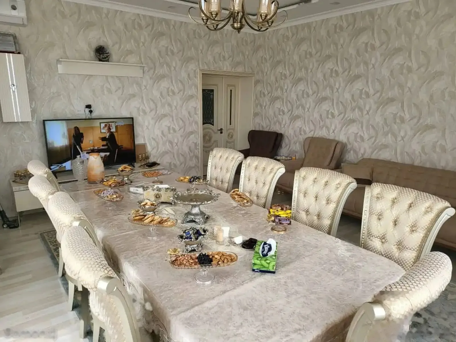 3-комн. квартира, 17 этаж, 147м², Шохмансур