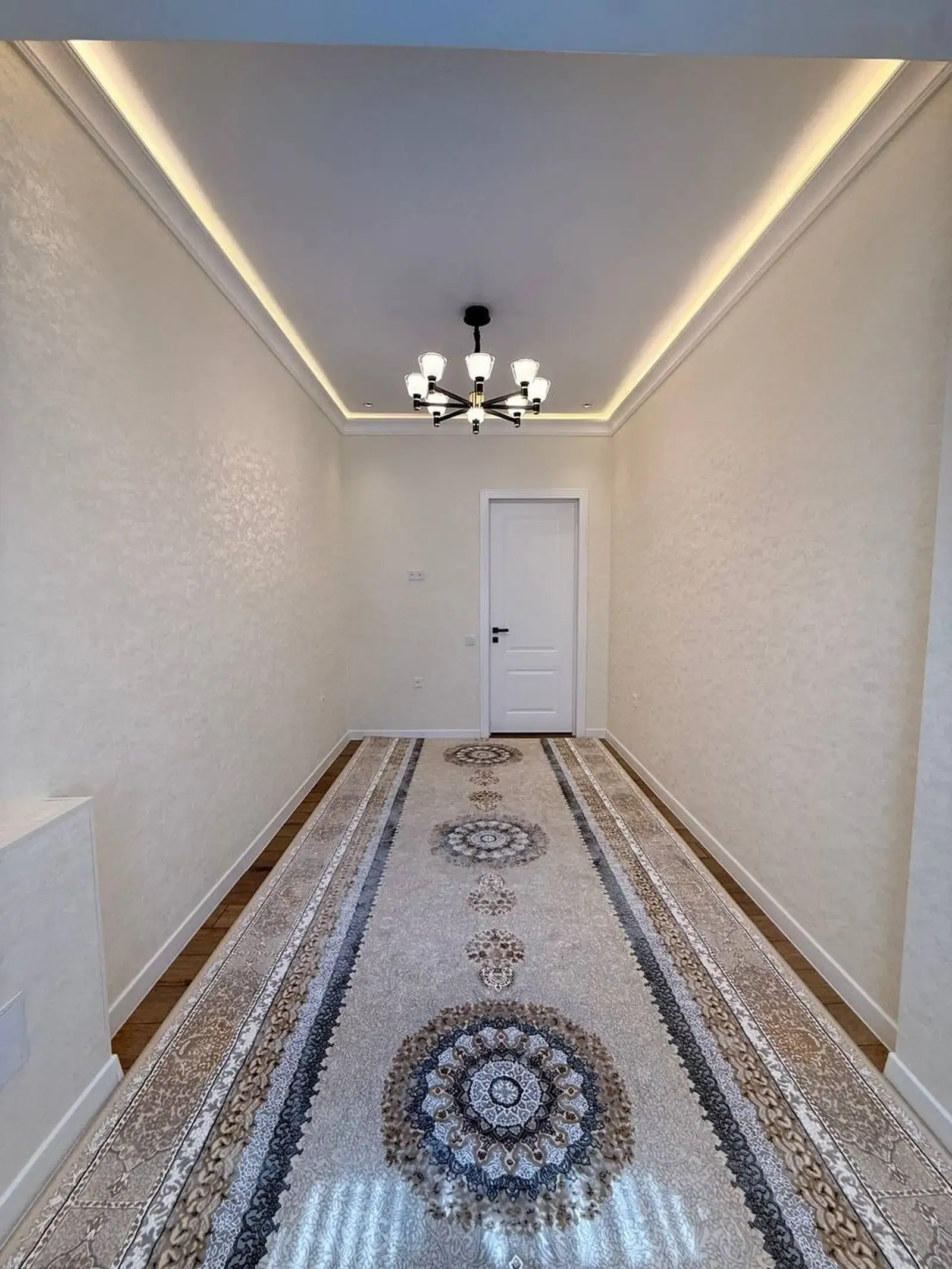 3-комн. квартира, 17 этаж, 92 м², Сино 104 мкр — фото 2