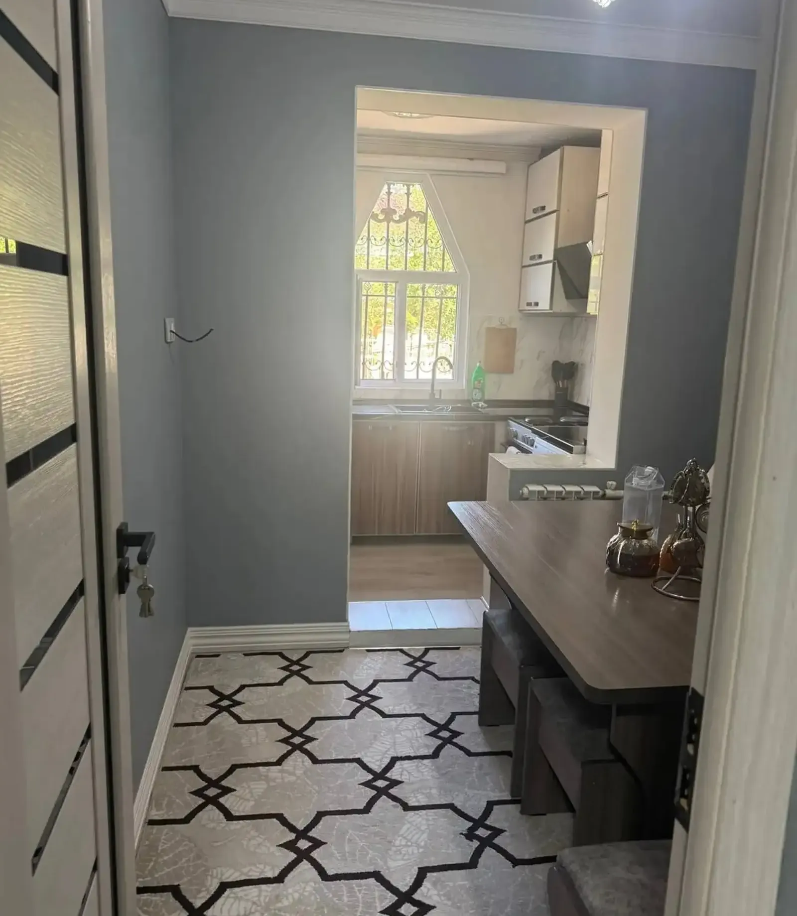 2-комн. квартира, 2 этаж, 65 м², Фирдавсӣ