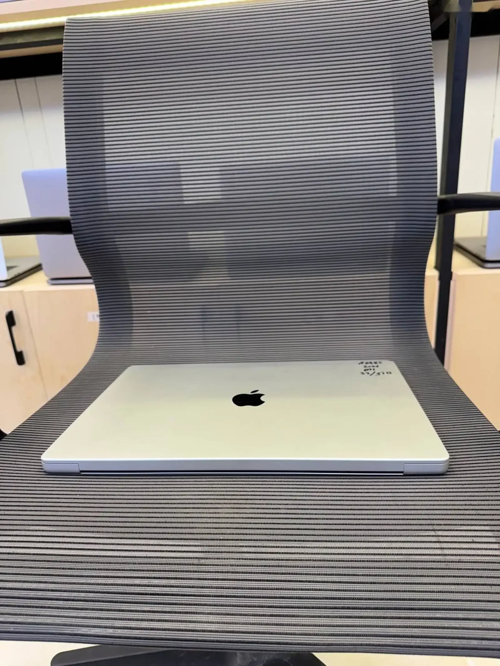 Ноутбук MacBook Pro 16 2021 M1 Pro 32/1TB — фото 5