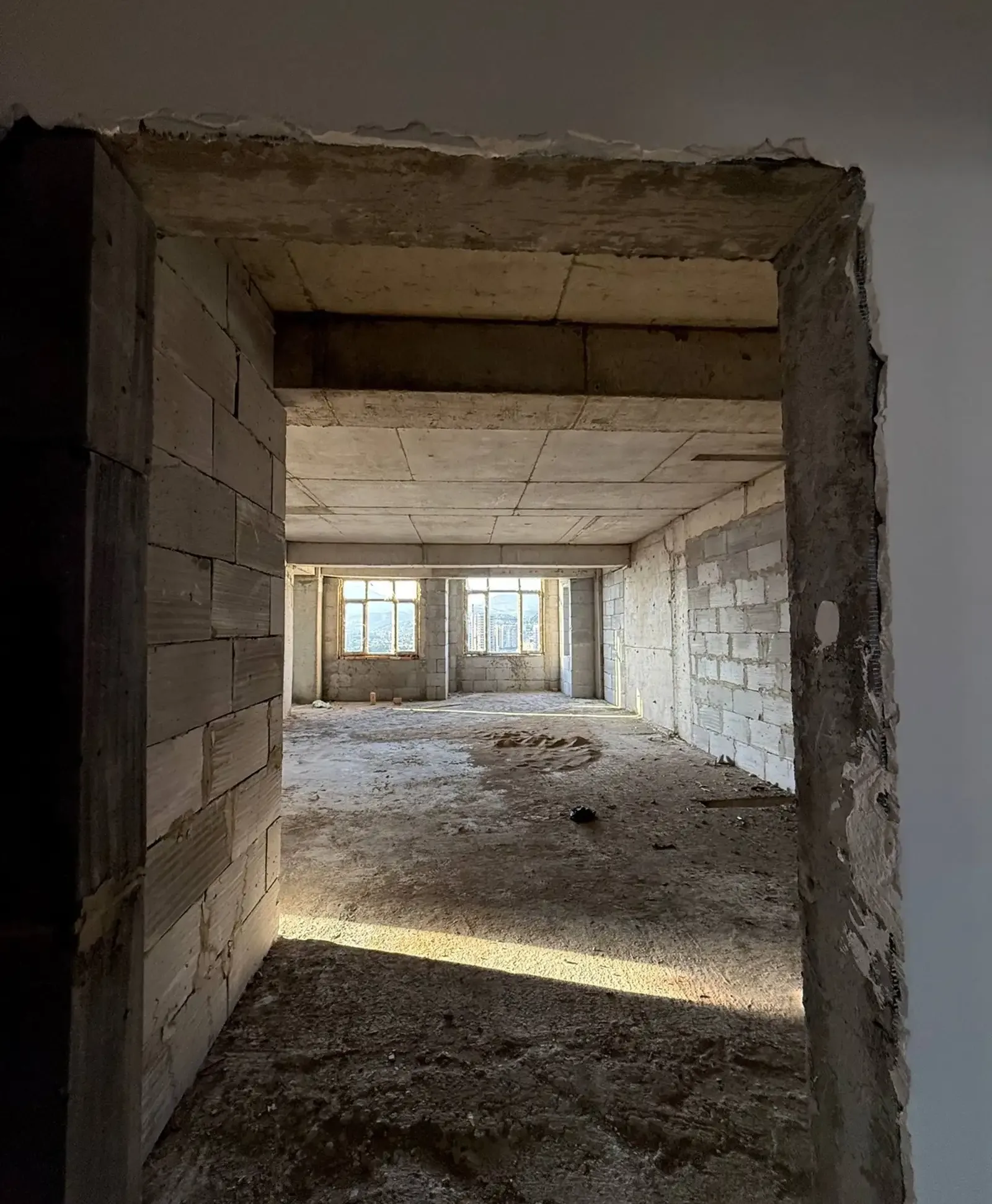 3-комн. квартира, 15 этаж, 105 м², Исмоили Сомони, Спартак, Лухтак