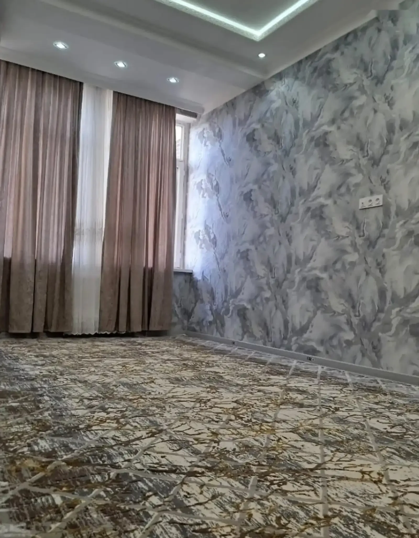 2-комн. квартира, 9 этаж, 60м², Фирдавси — фото 2
