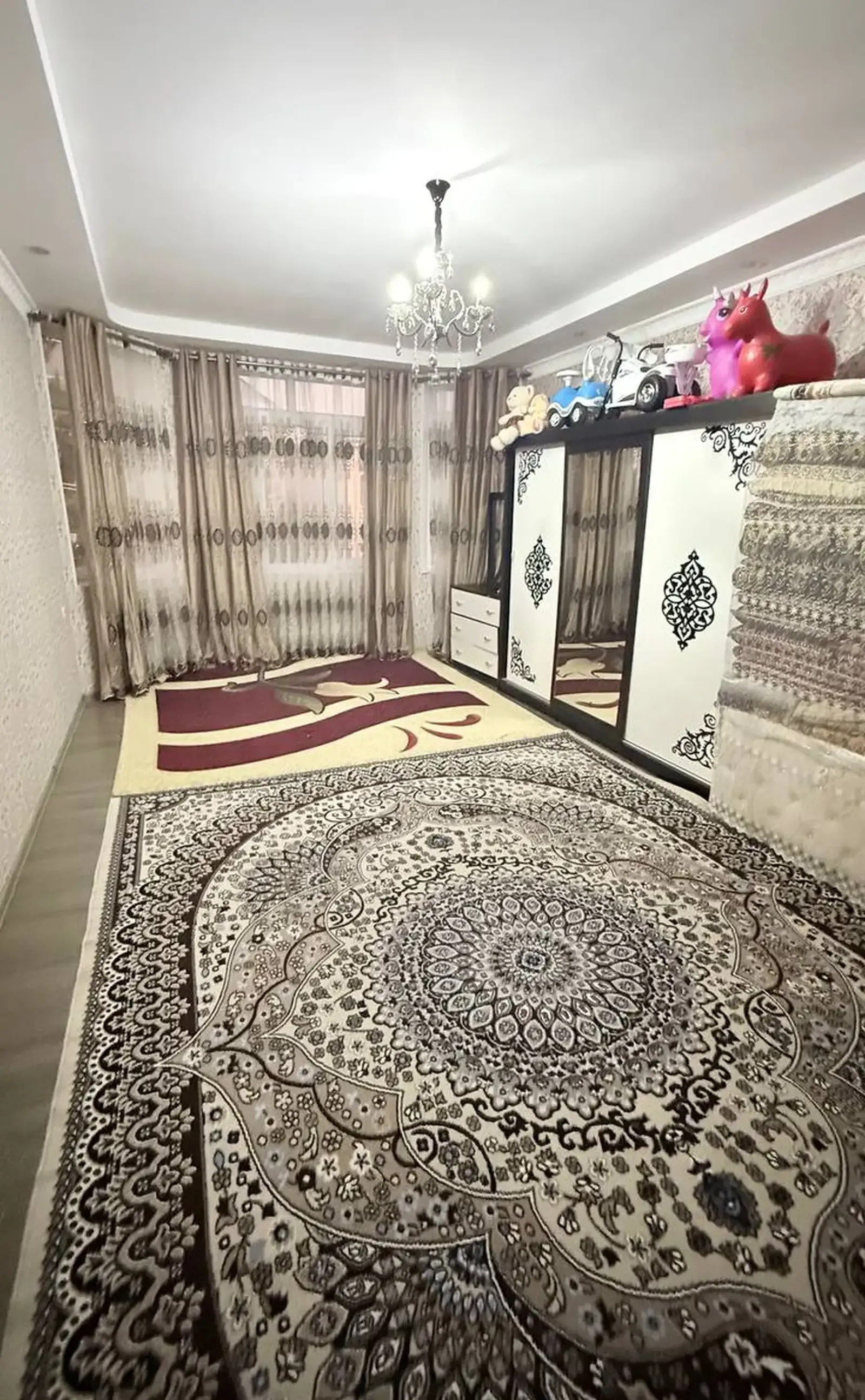 2 этажн. 6-комн. дом, 4 сотки, Шохмансур Ховарон