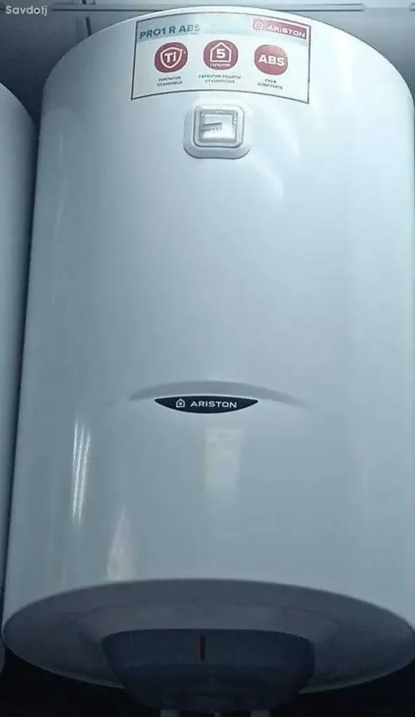 Водонагреватель Ariston 80л