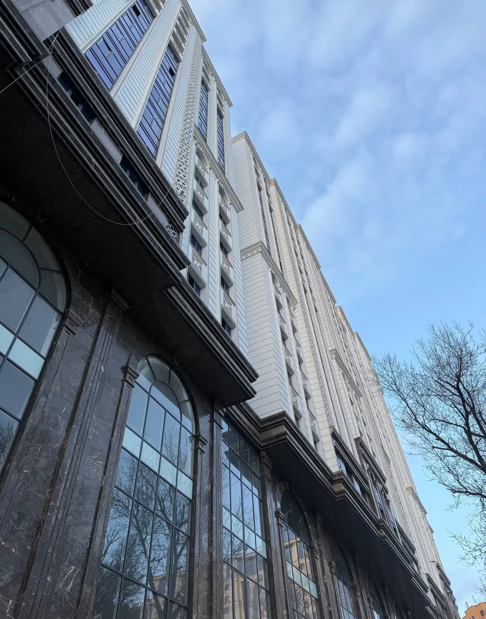 2-комн. квартира, 12 этаж, 82 м², Исмоили Сомони, Северный