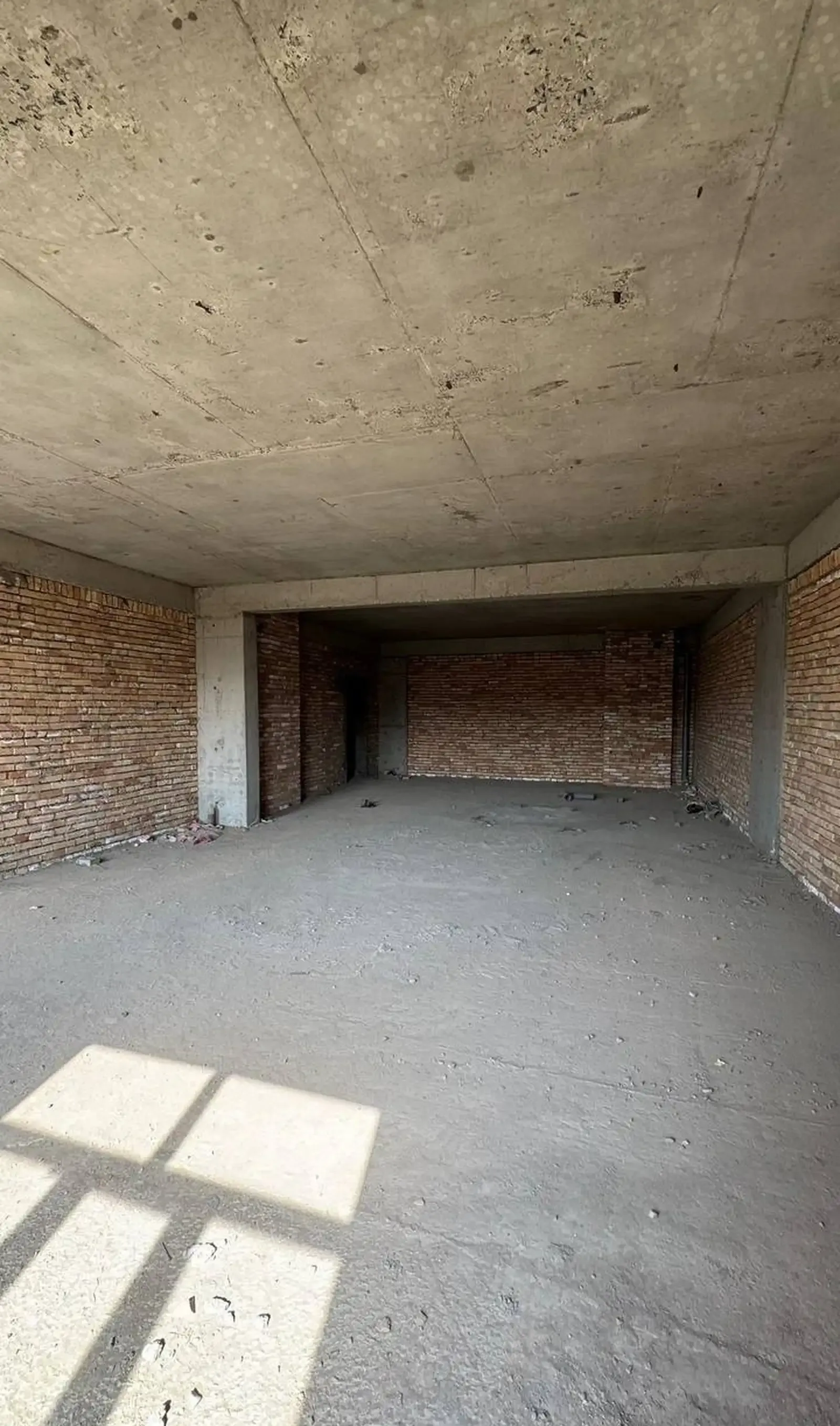 3-комн. квартира, 2 этаж, 93 м², Фирдавси