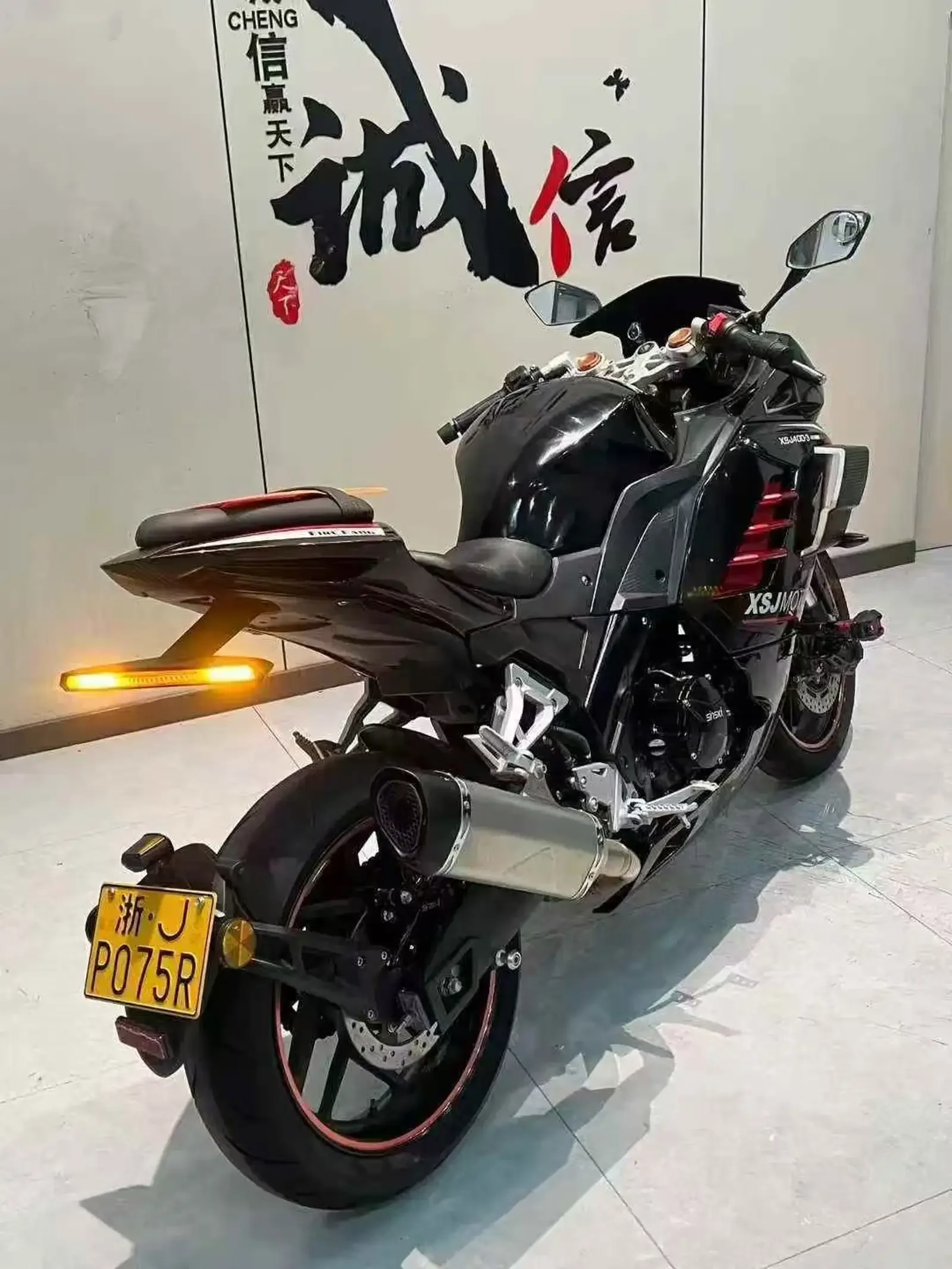 Мотоцикл Ducati — фото 3