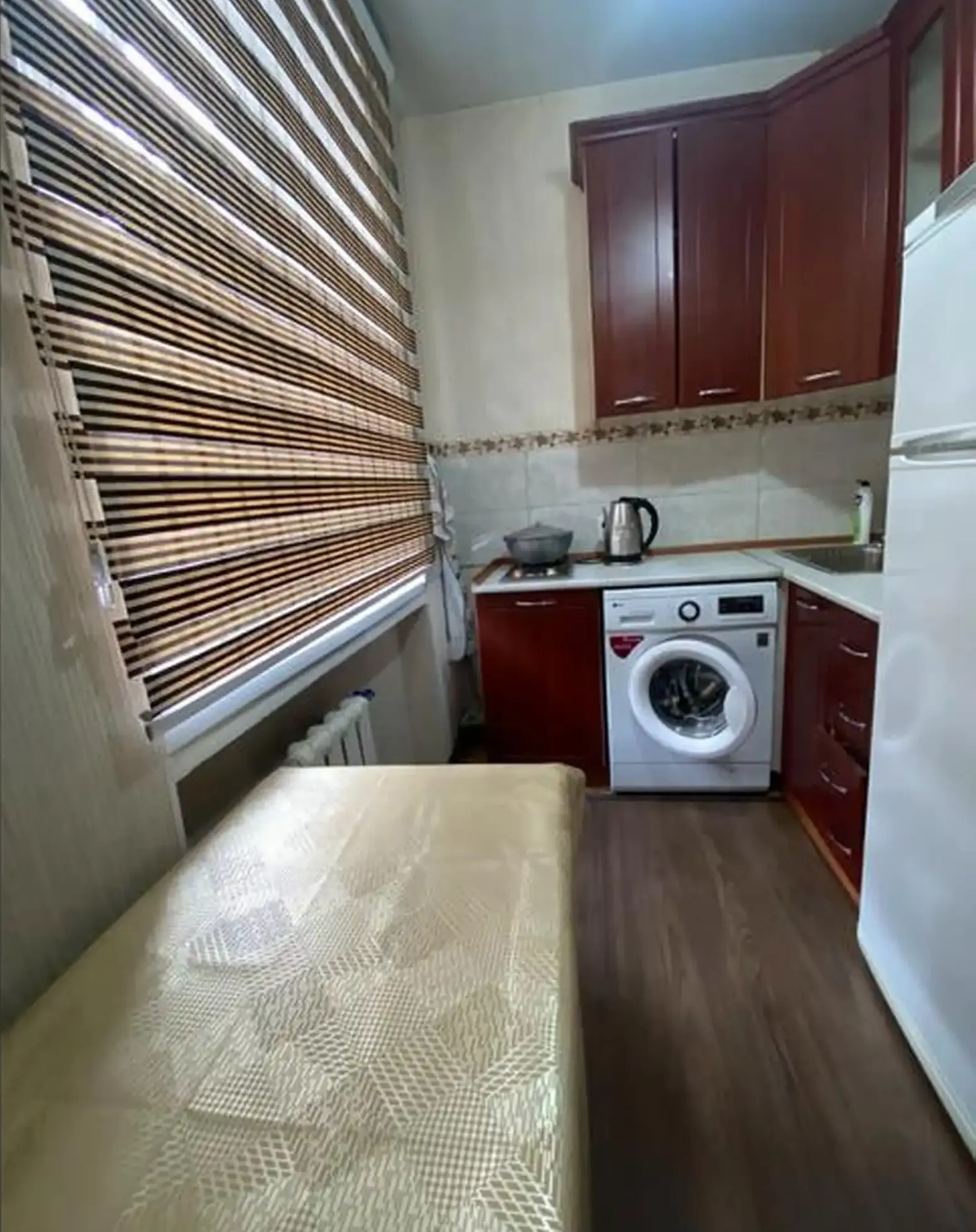 2-комн. квартира, 2 этаж, 56м², Шохмансур