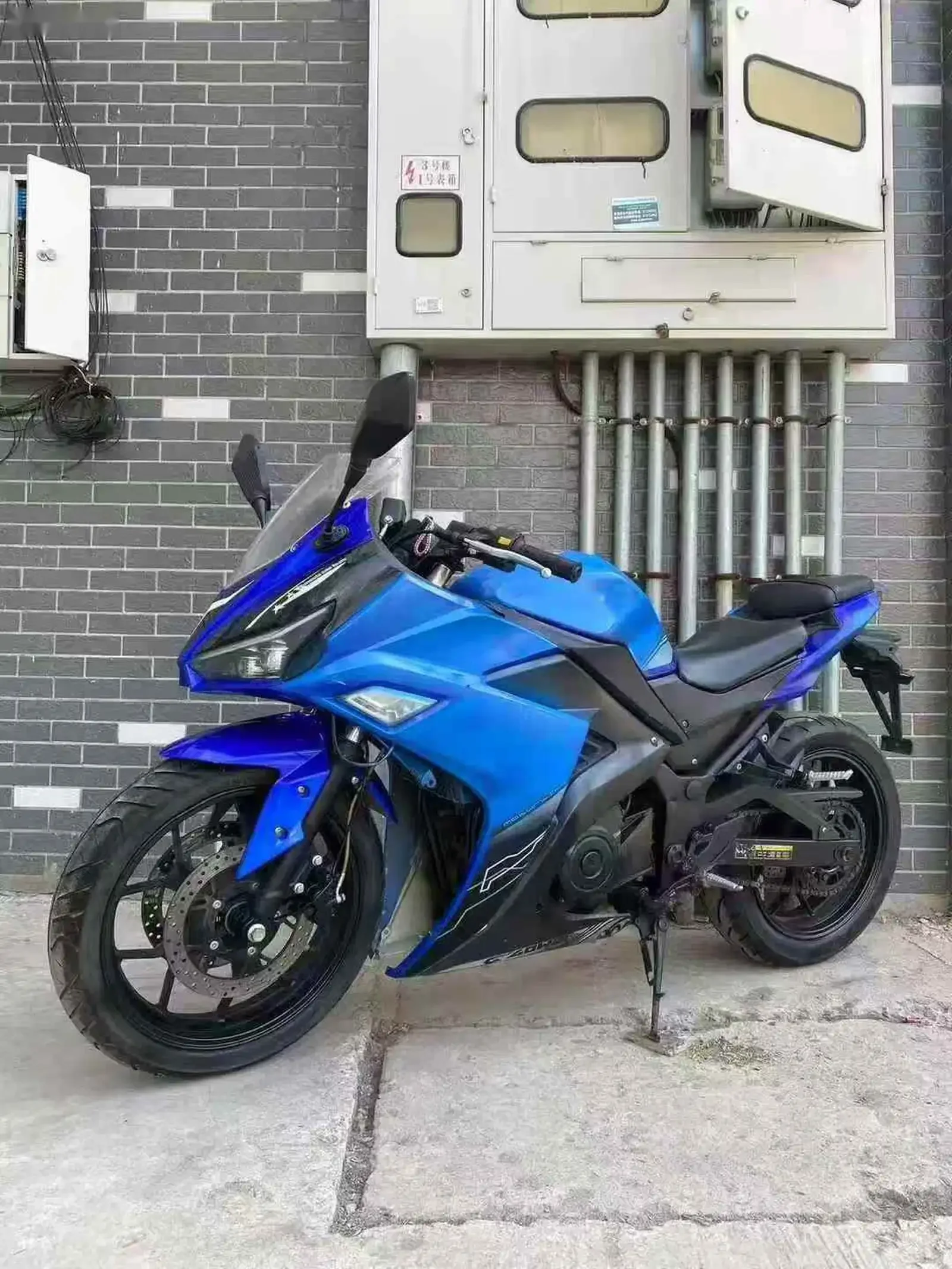 Мотоцикл Kawasaki — фото 2