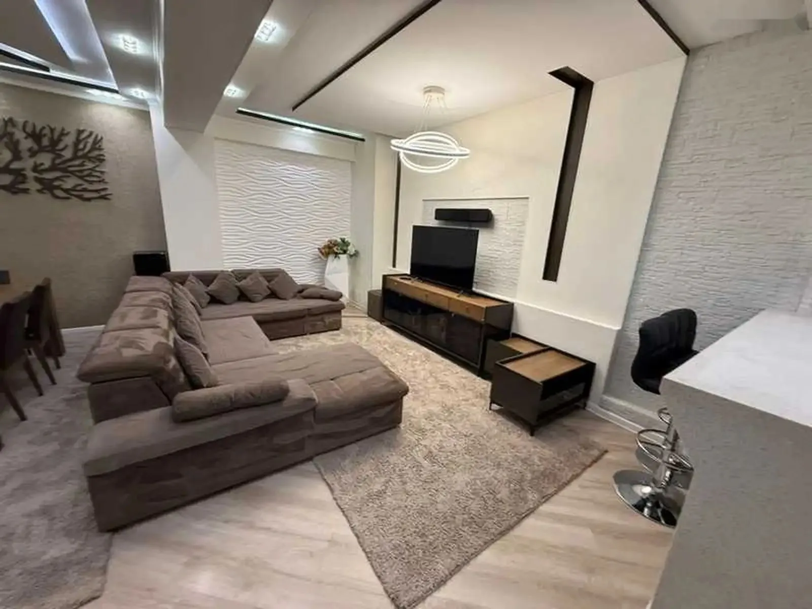 4-комн. квартира, 11 этаж, 130м², И. Сомони