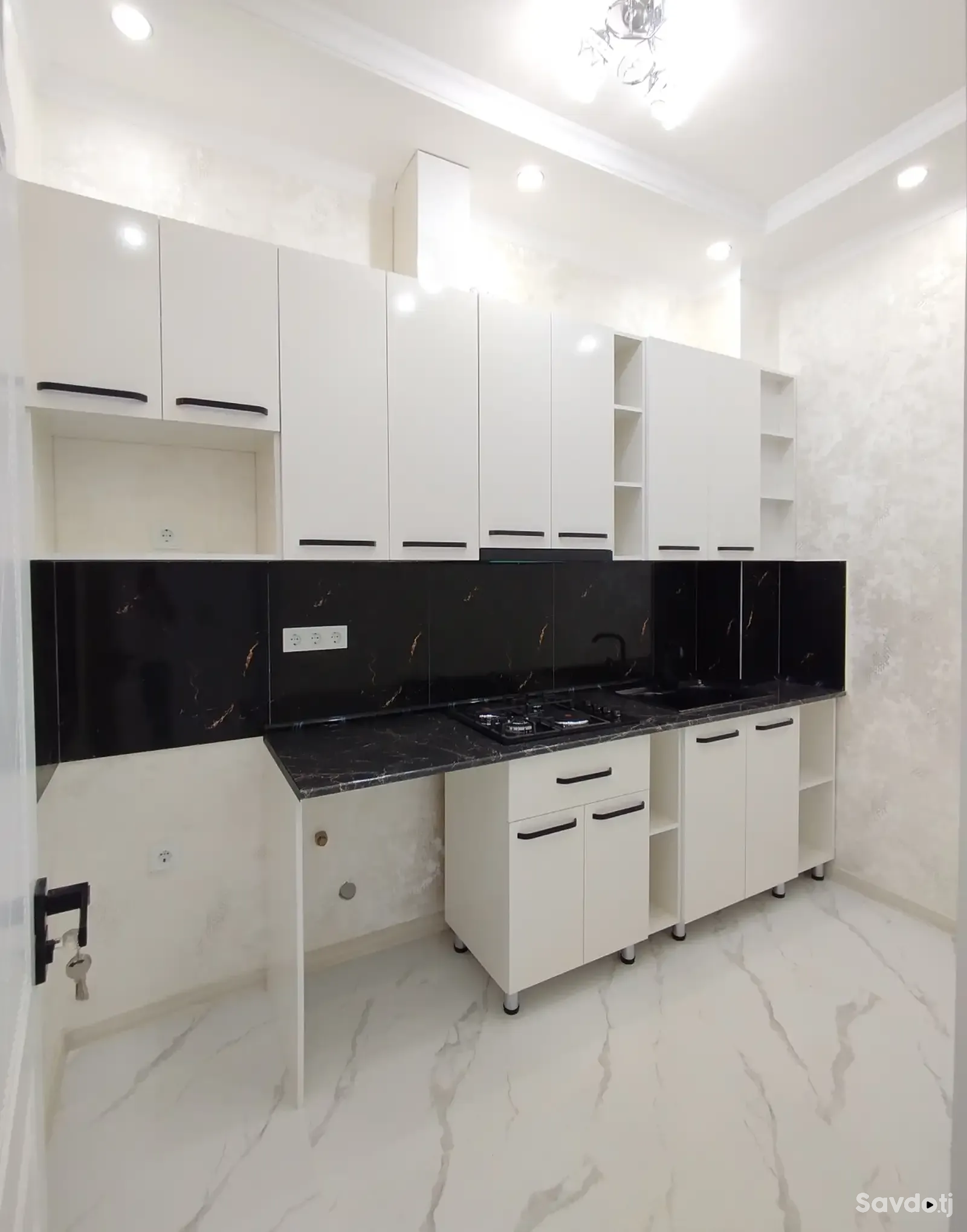 2-комн. квартира, 1 этаж, 53 м², 1 мкр