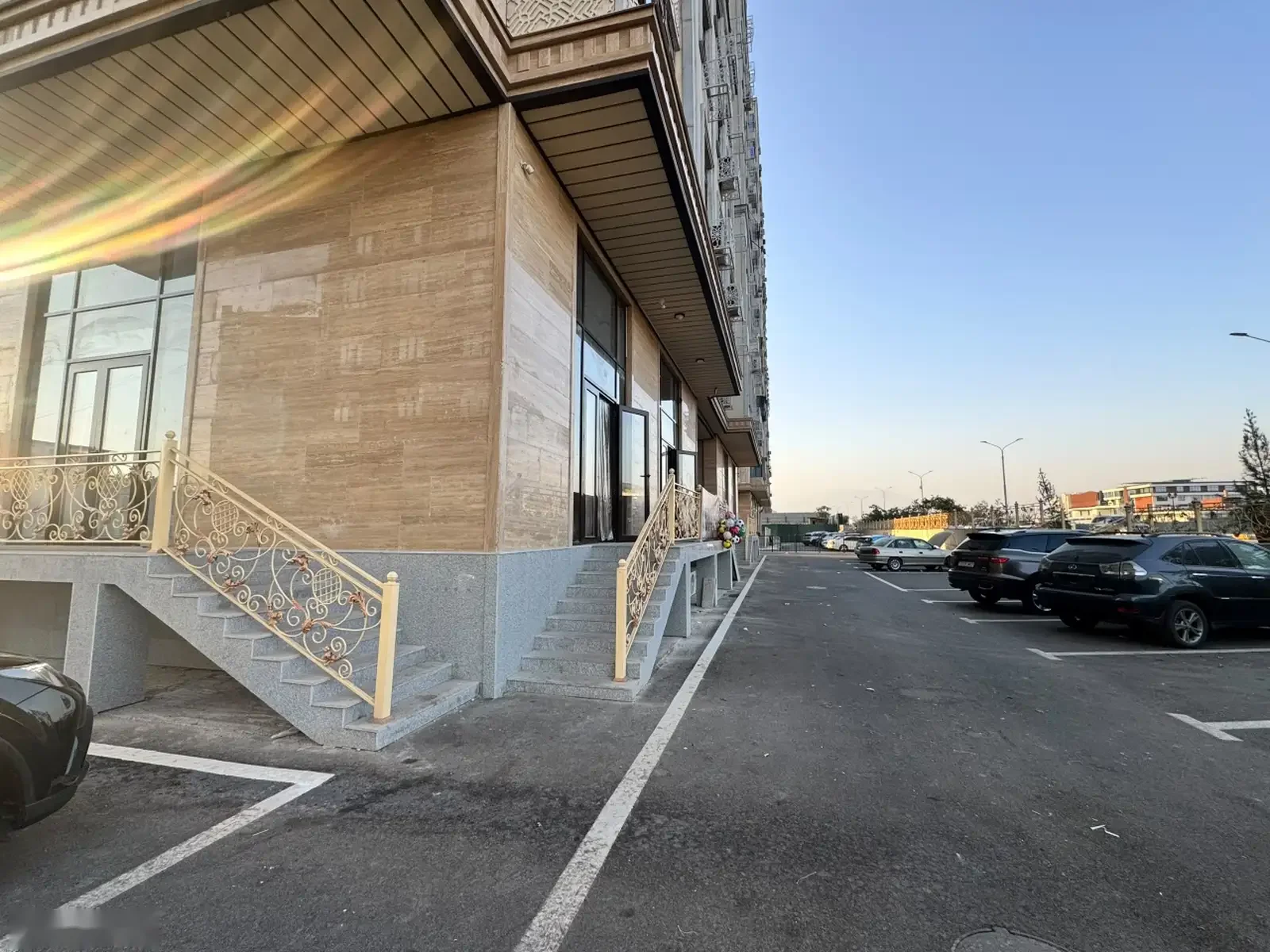 Помещение под магазин / салон, 100м², Сохили, наздики Фарел, 2-этажай — фото 2