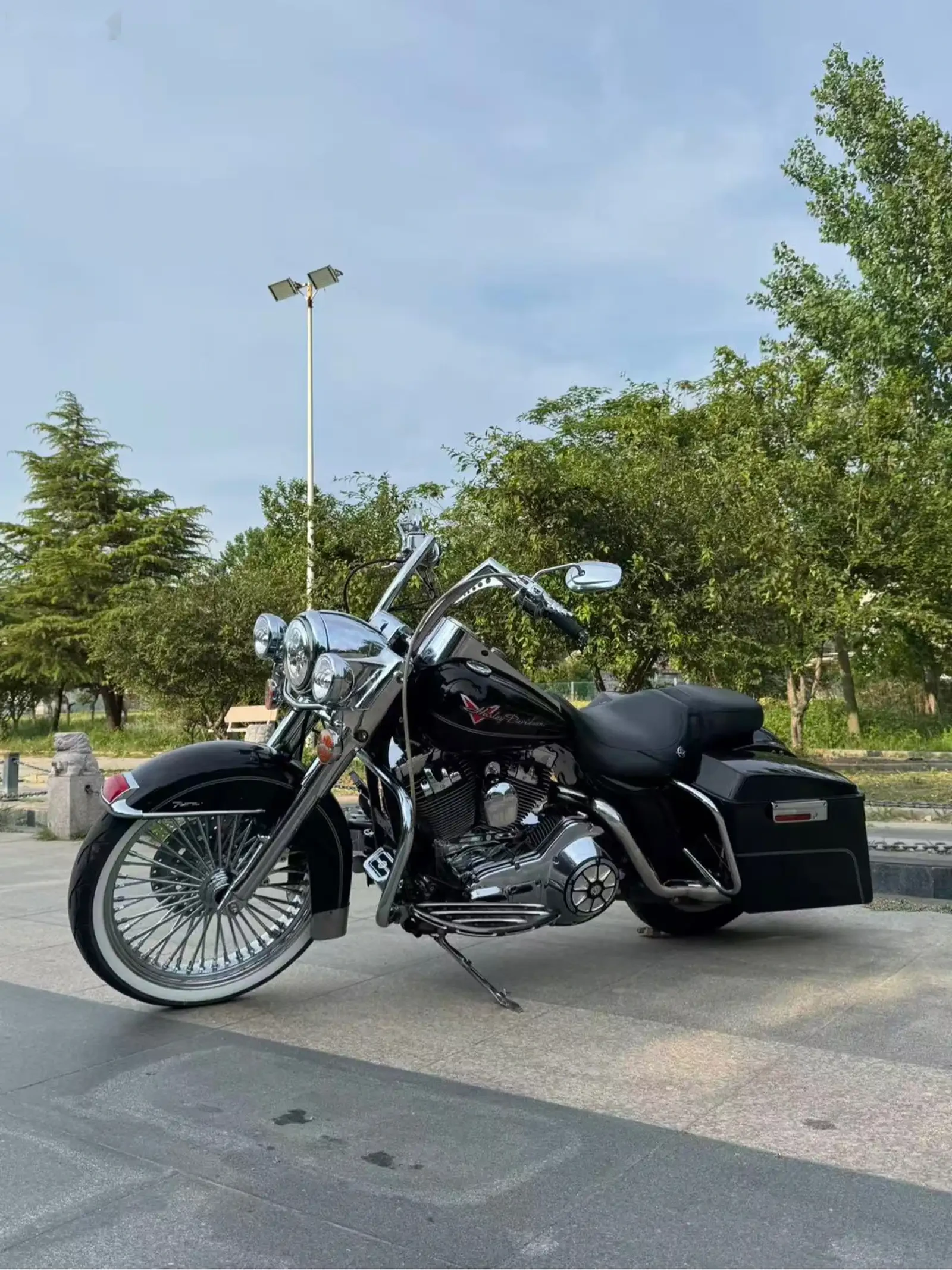 Мотоцикл Harley Devidson — фото 2
