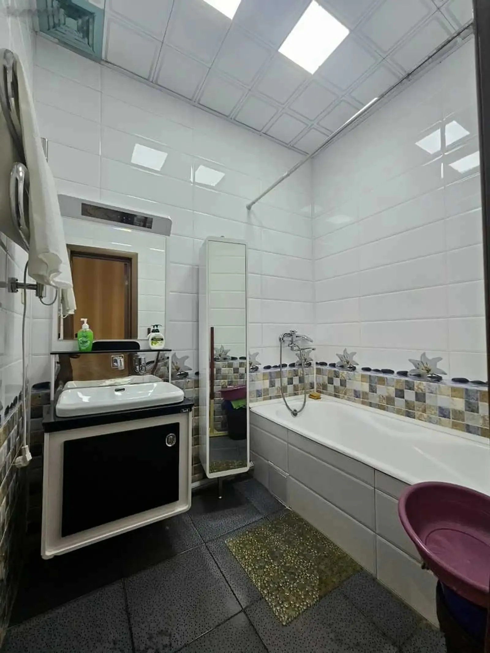 3-комн. квартира, 7 этаж, 125м², Цум, Дом-Арка, И.Сомони