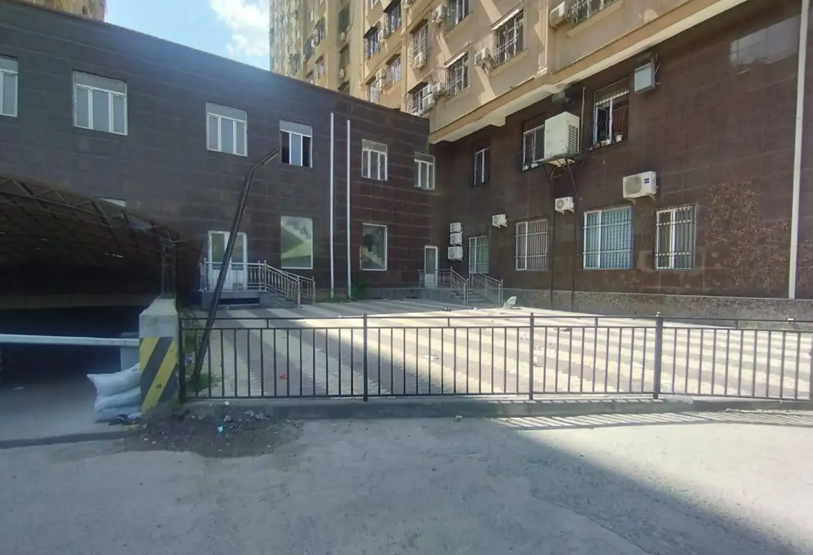 Помещение под магазин / салон, 700м², Сино