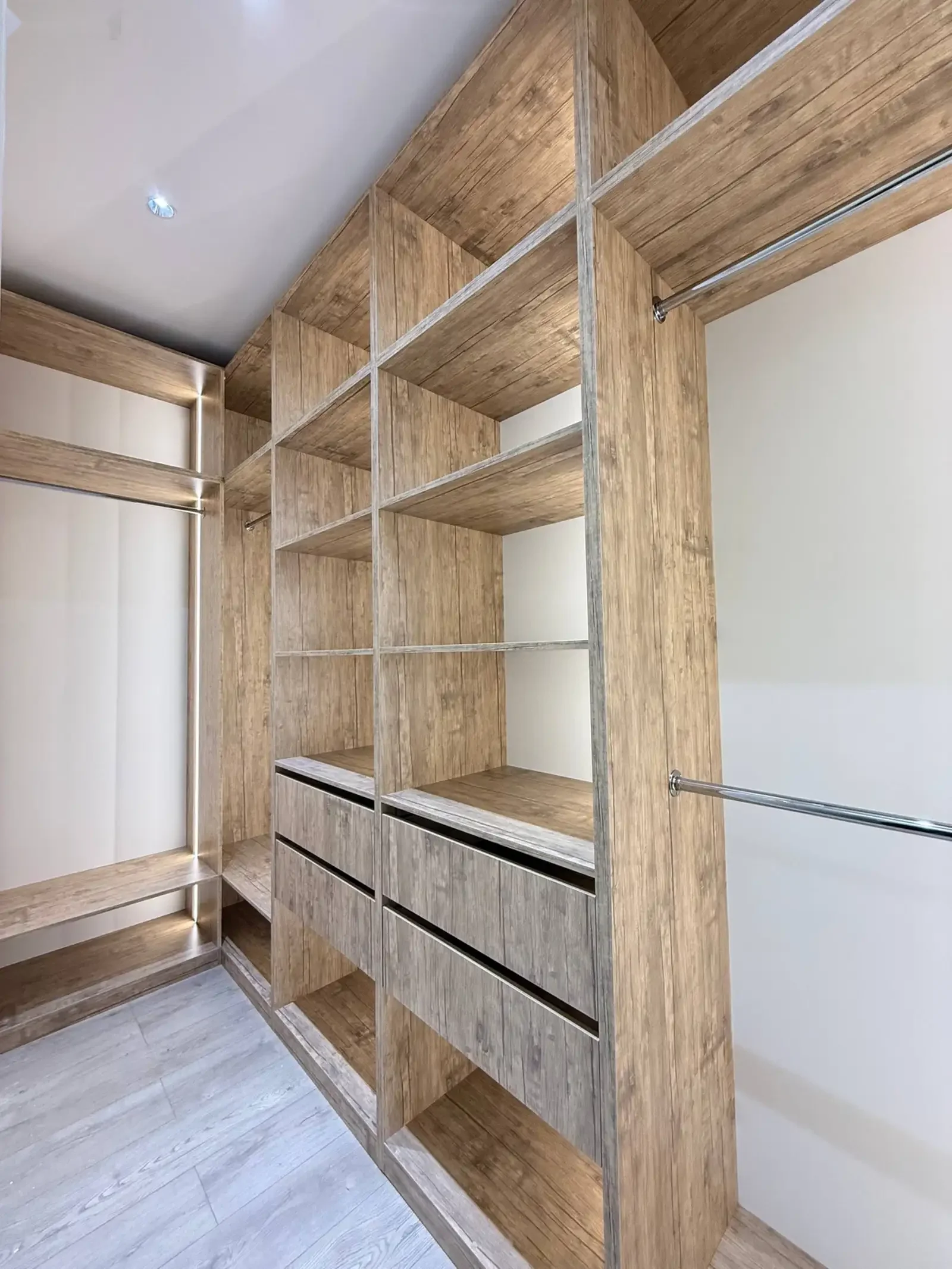 4-комн. квартира, 3 этаж, 215 м², И. Сомони — фото 7