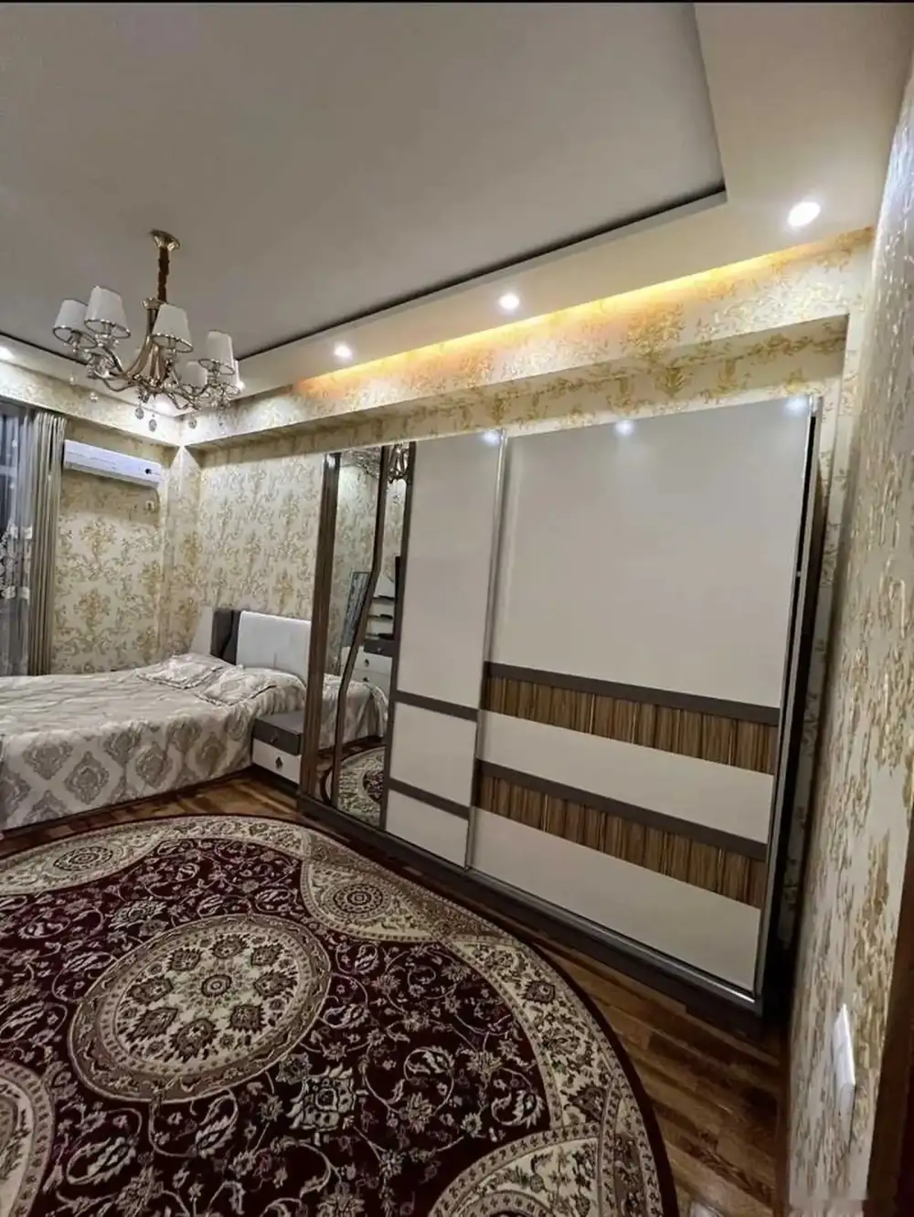 3-комн. квартира, 11 этаж, 137м², хиёбони Рудаки