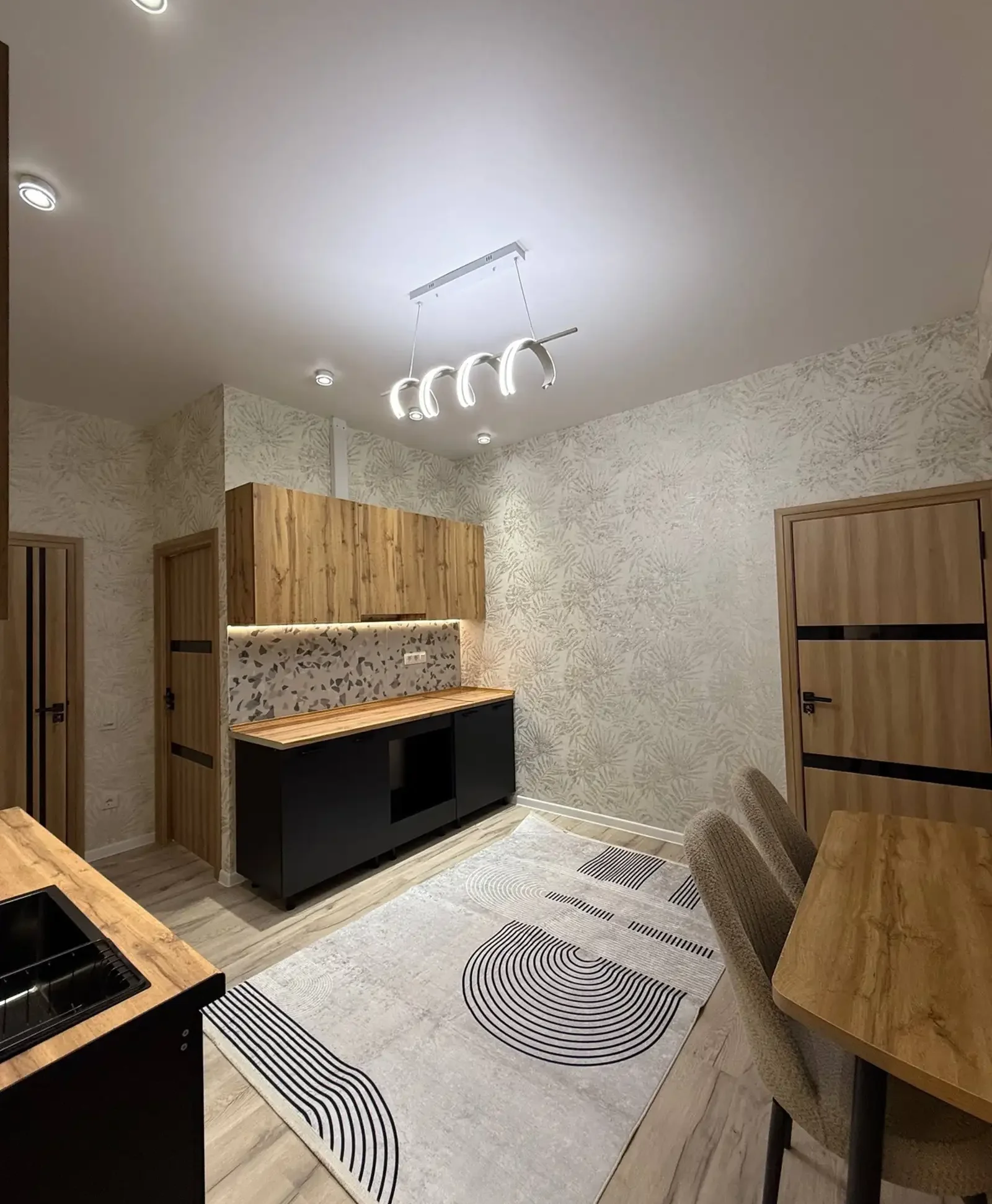 2-комн. квартира, 13 этаж, 61 м², Исмоили Сомони