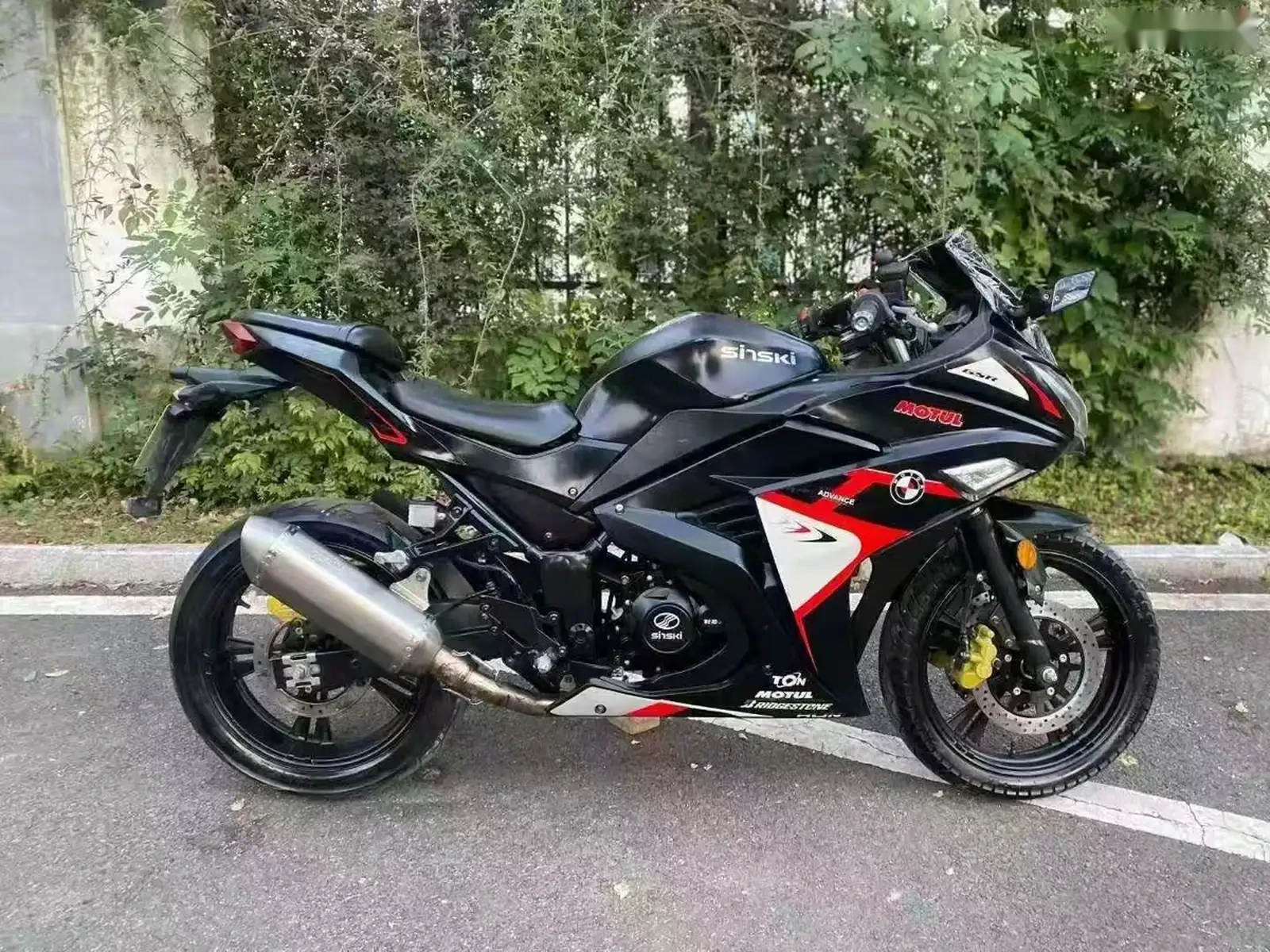 Мотоцикл Kawasaki — фото 3