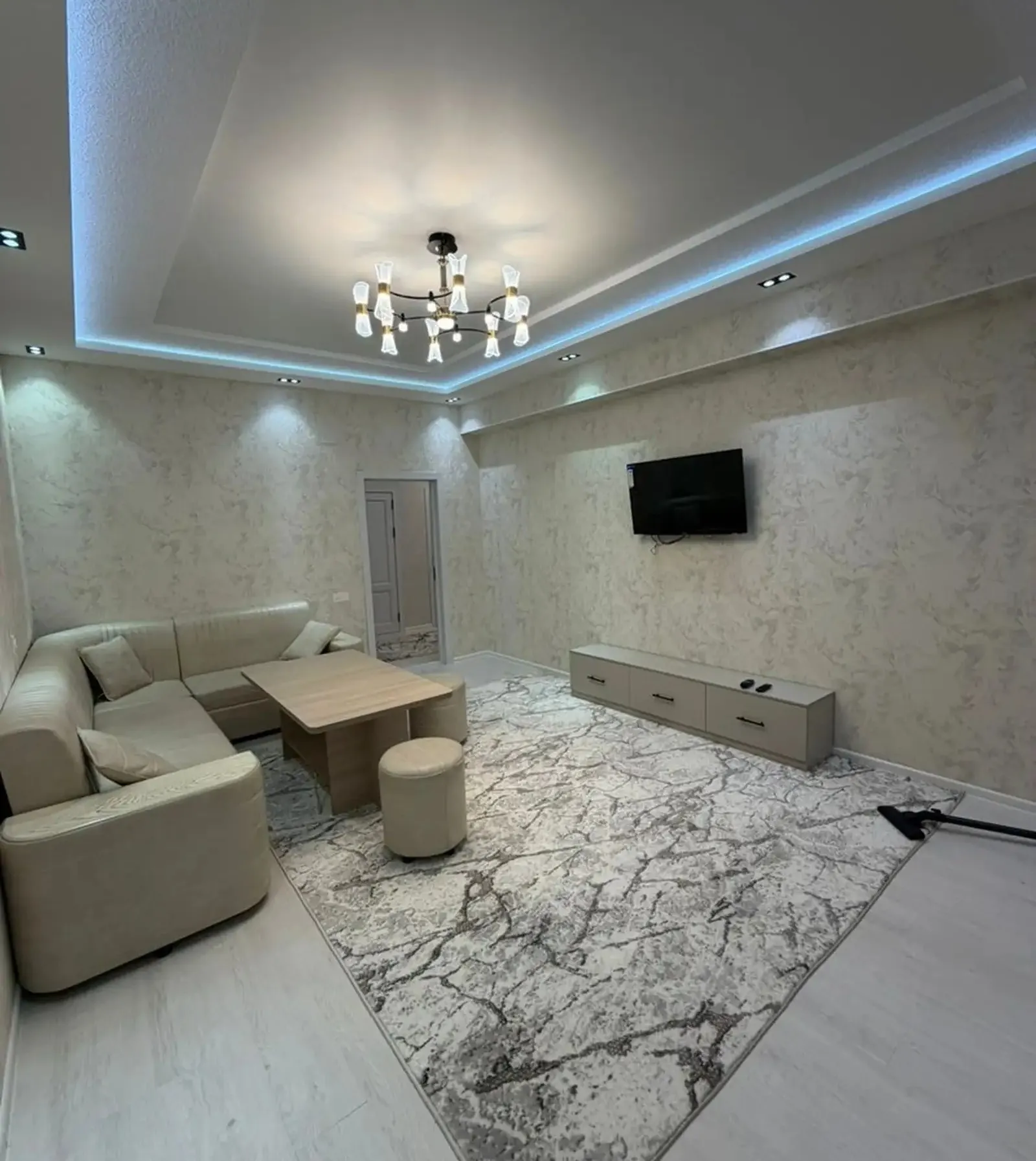 2-комн. квартира, 4 этаж, 76м², 18 Мкр