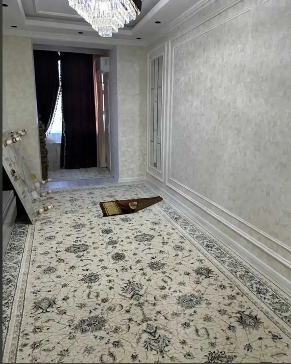 2-комн. квартира, 17 этаж, 80м², Фирдавси
