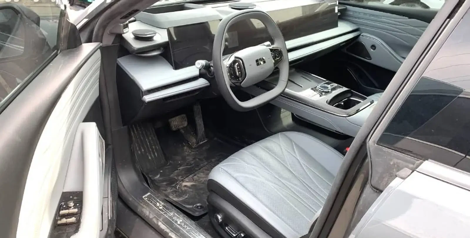 Geely Galaxy E8, 2025