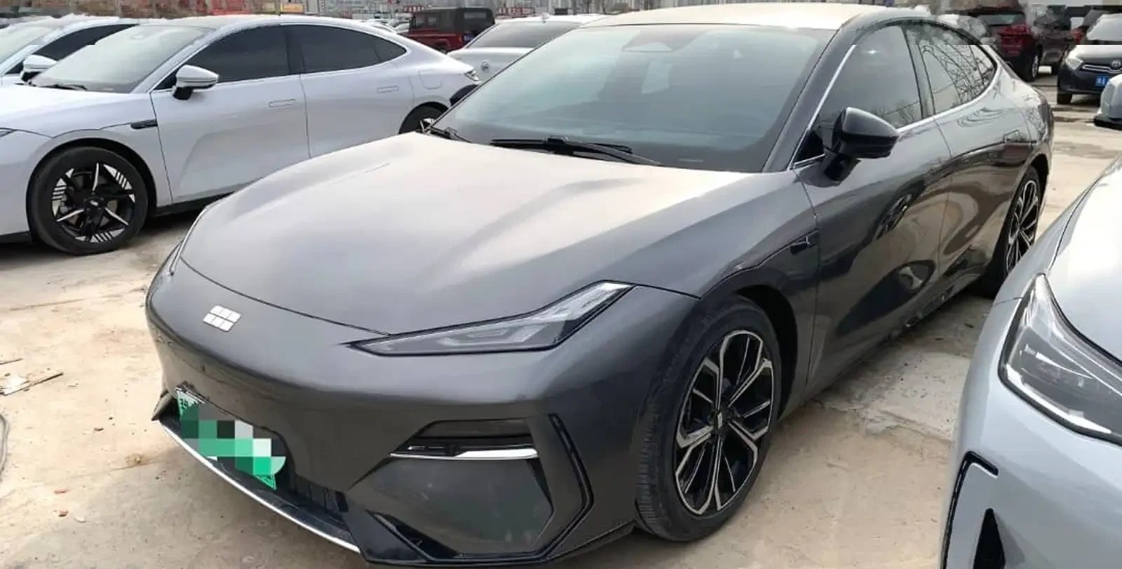 Geely Galaxy E8, 2025