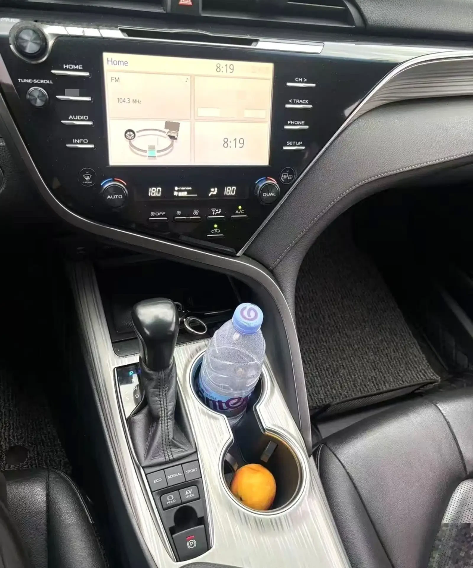 Toyota Camry, 2018