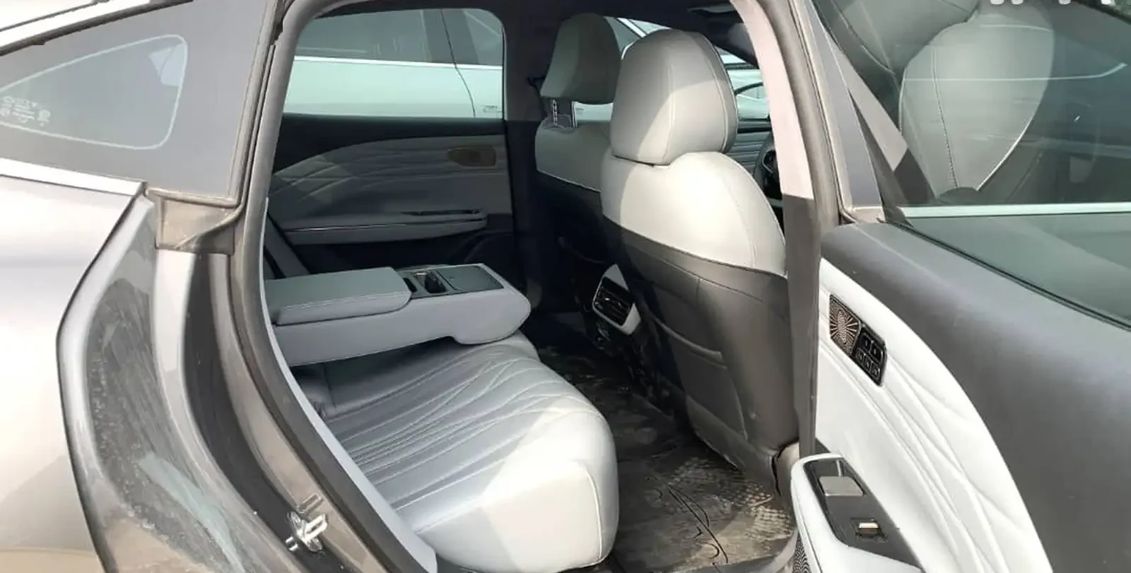 Geely Galaxy E8, 2025