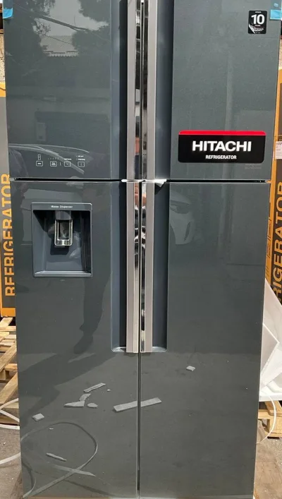 Холодильник Hitachi