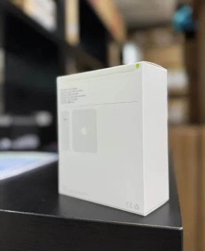 Внешний аккумулятор Apple 140W USB-C Power Adapter