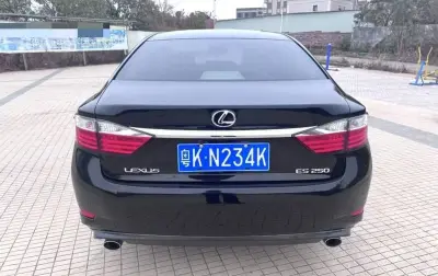 Lexus ES series, 2015