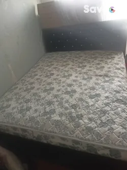 Кровать