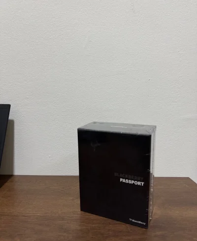 BlackBarry Pasport