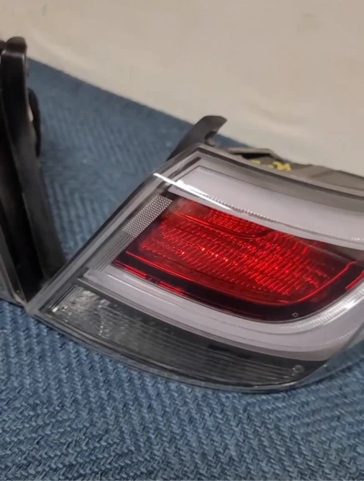 Задний стоп Hyundai Sanata Hybrid Limited 2014-2017 — миниатюра 3